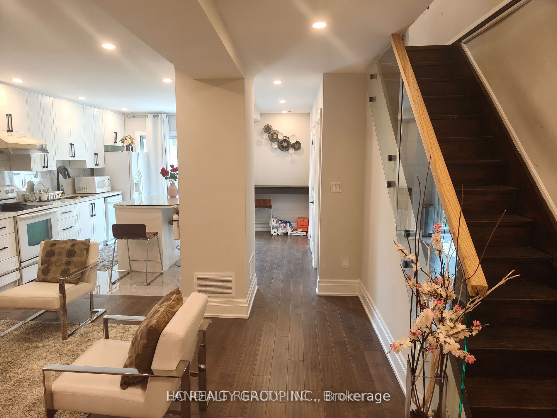 118 Courcelette Road, Toronto, ON M1N 2T2 photo 5