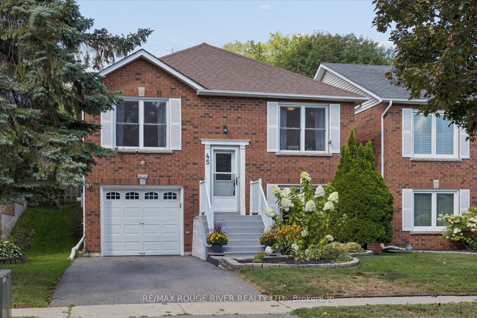 45 Mccrimmon Crescent, Clarington, ON L1C 4N3