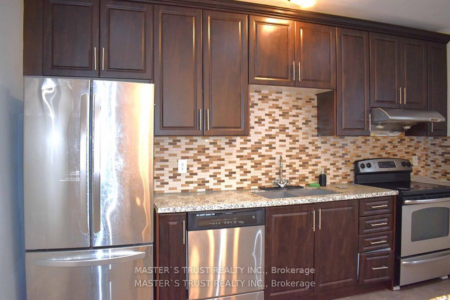 966 Dundas Street E, Toronto, ON M4M 1R5 photo 5