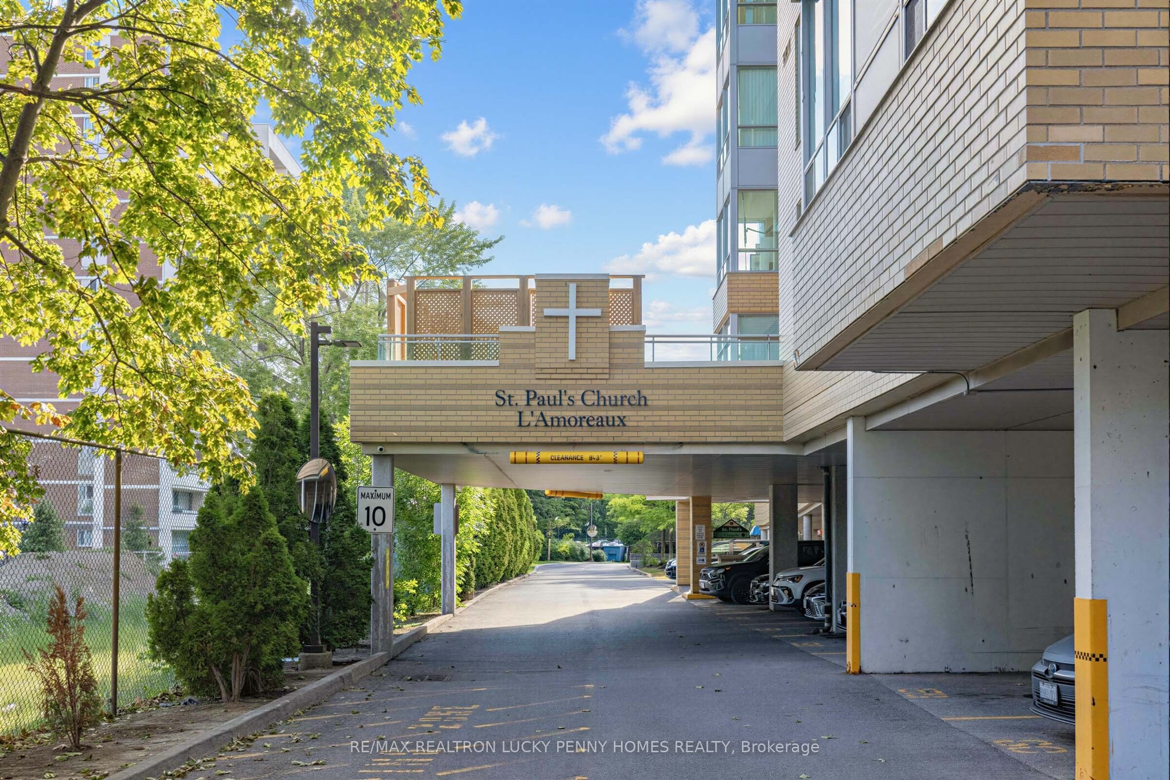 2800 Warden Avenue 807, Toronto, ON M1W 3Z6 photo 3