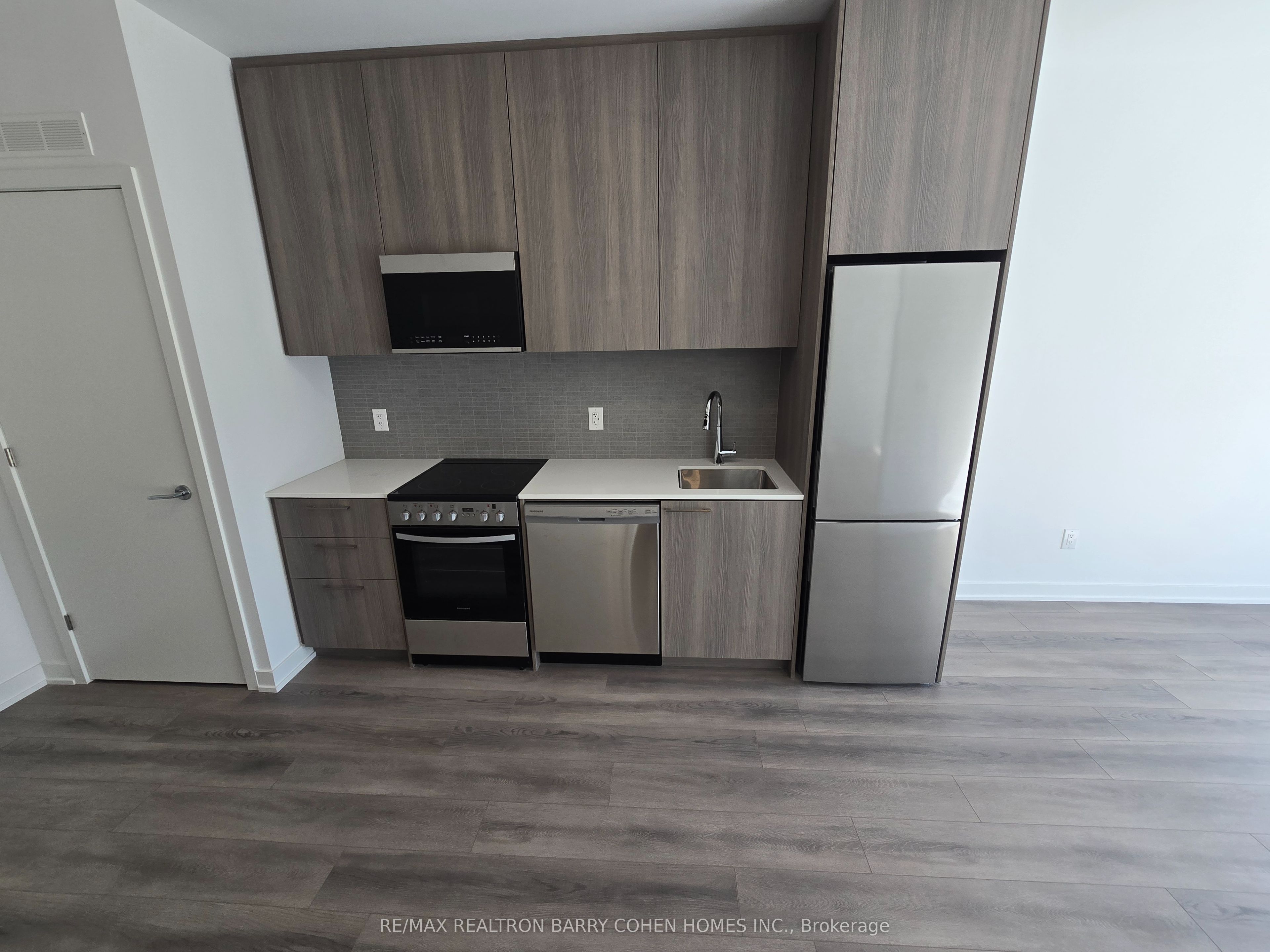 7439 Kingston Road 107A, Toronto, ON M1B 5S3 photo 3