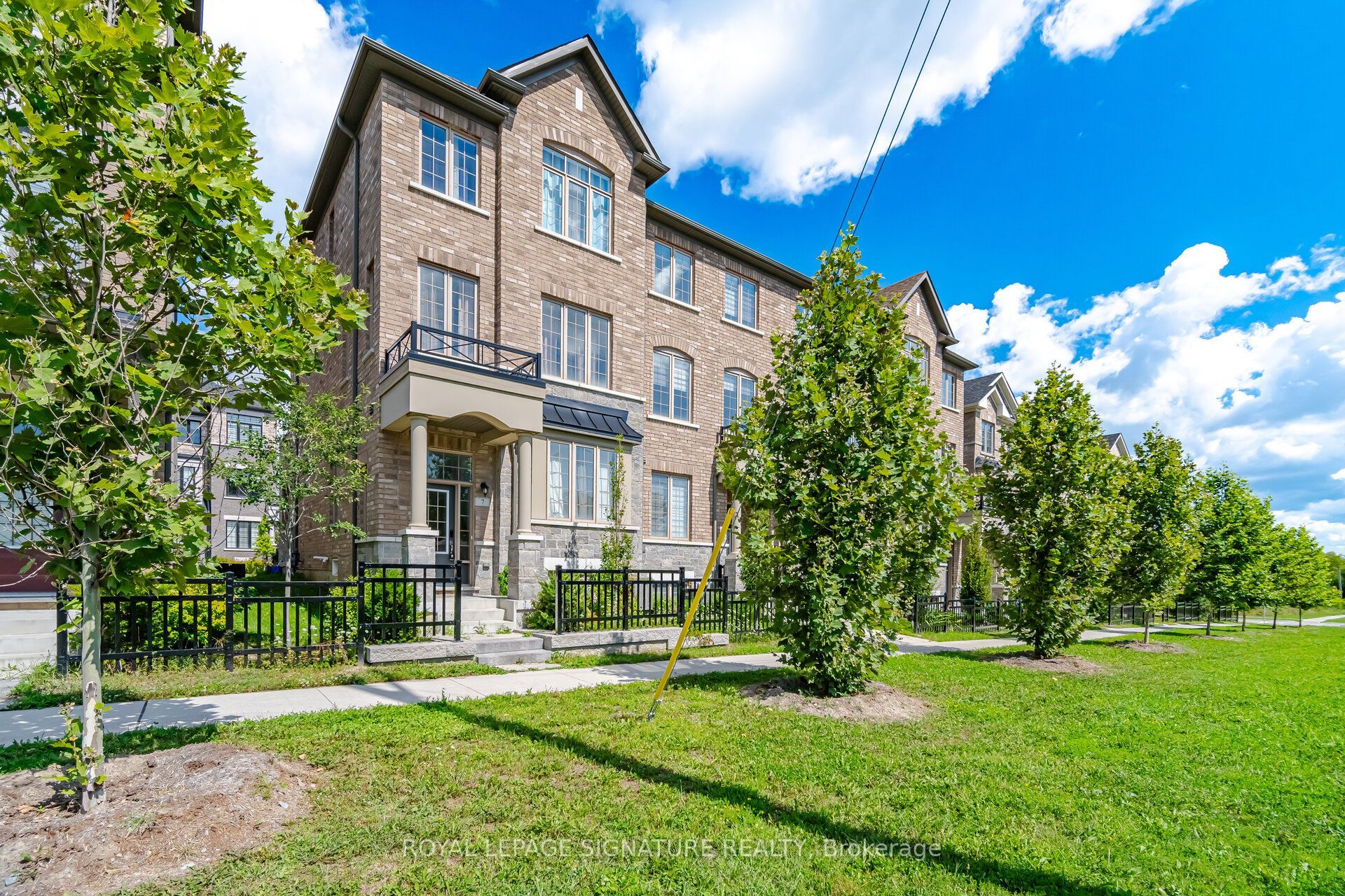3 Kingfisher Way, Whitby, ON L1P 0K3 photo 3