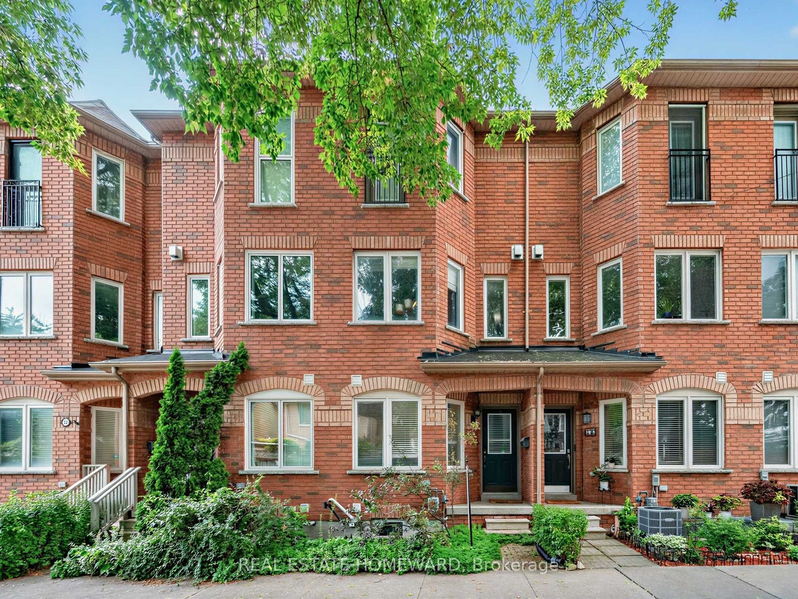 24 Filmic Lane, Toronto, ON M4M 3R1