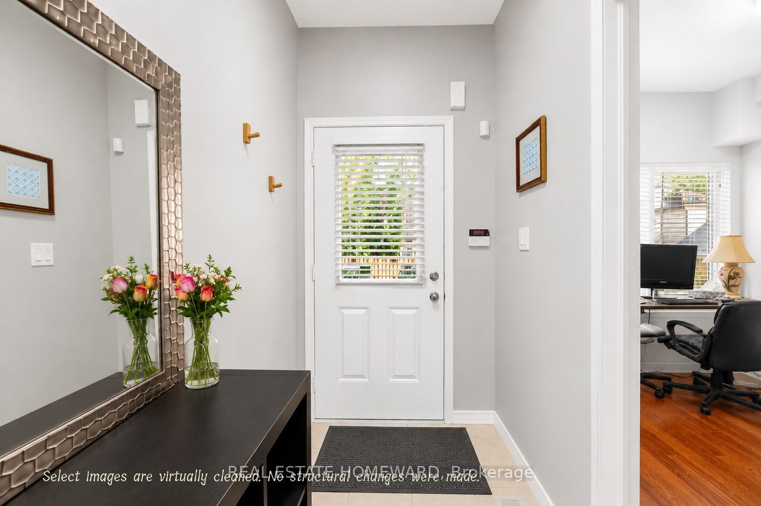 24 Filmic Lane, Toronto, ON M4M 3R1 photo 2