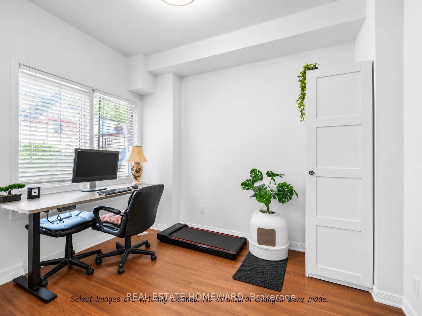 24 Filmic Lane, Toronto, ON M4M 3R1 photo 3