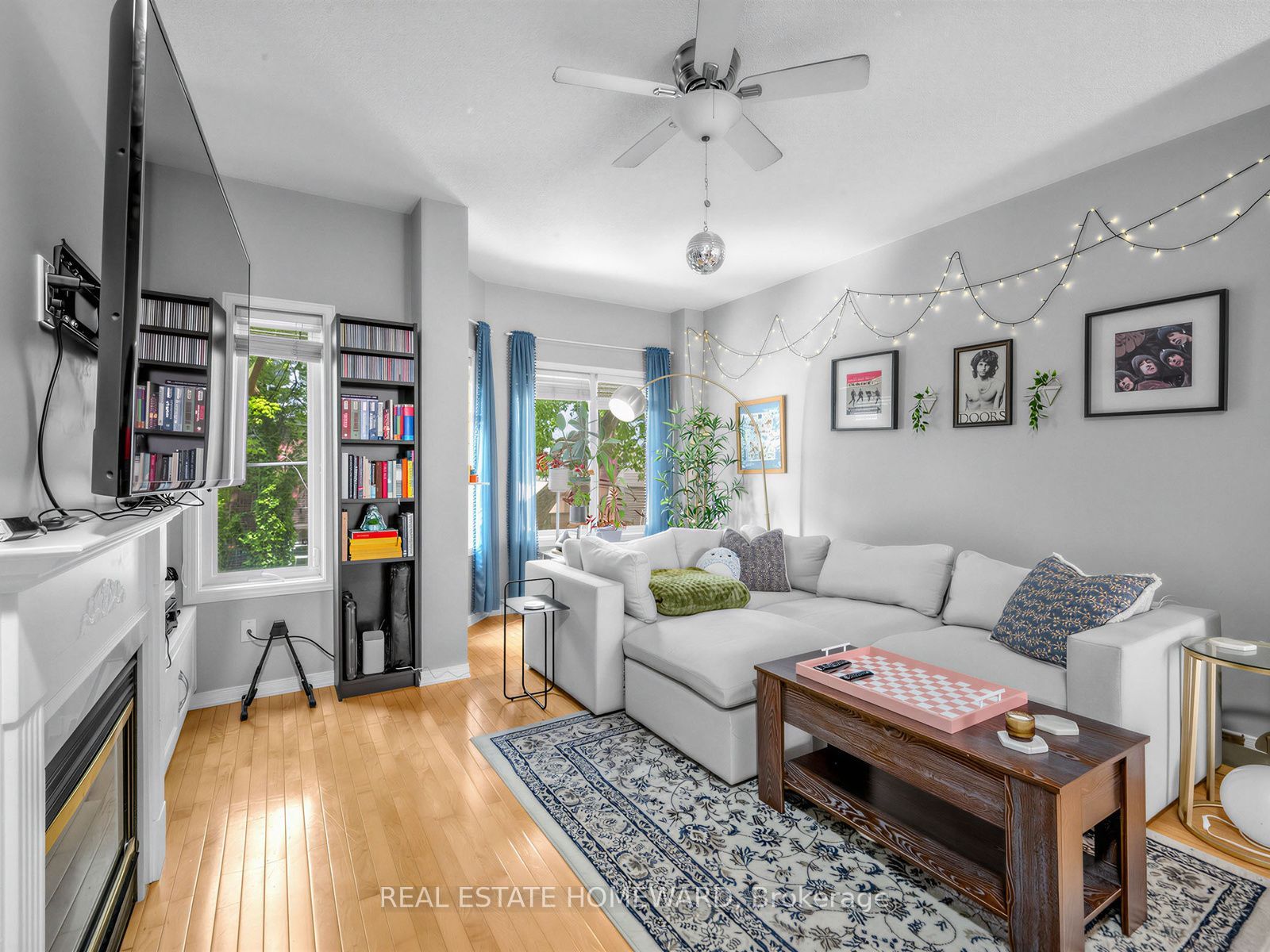 24 Filmic Lane, Toronto, ON M4M 3R1 photo 5