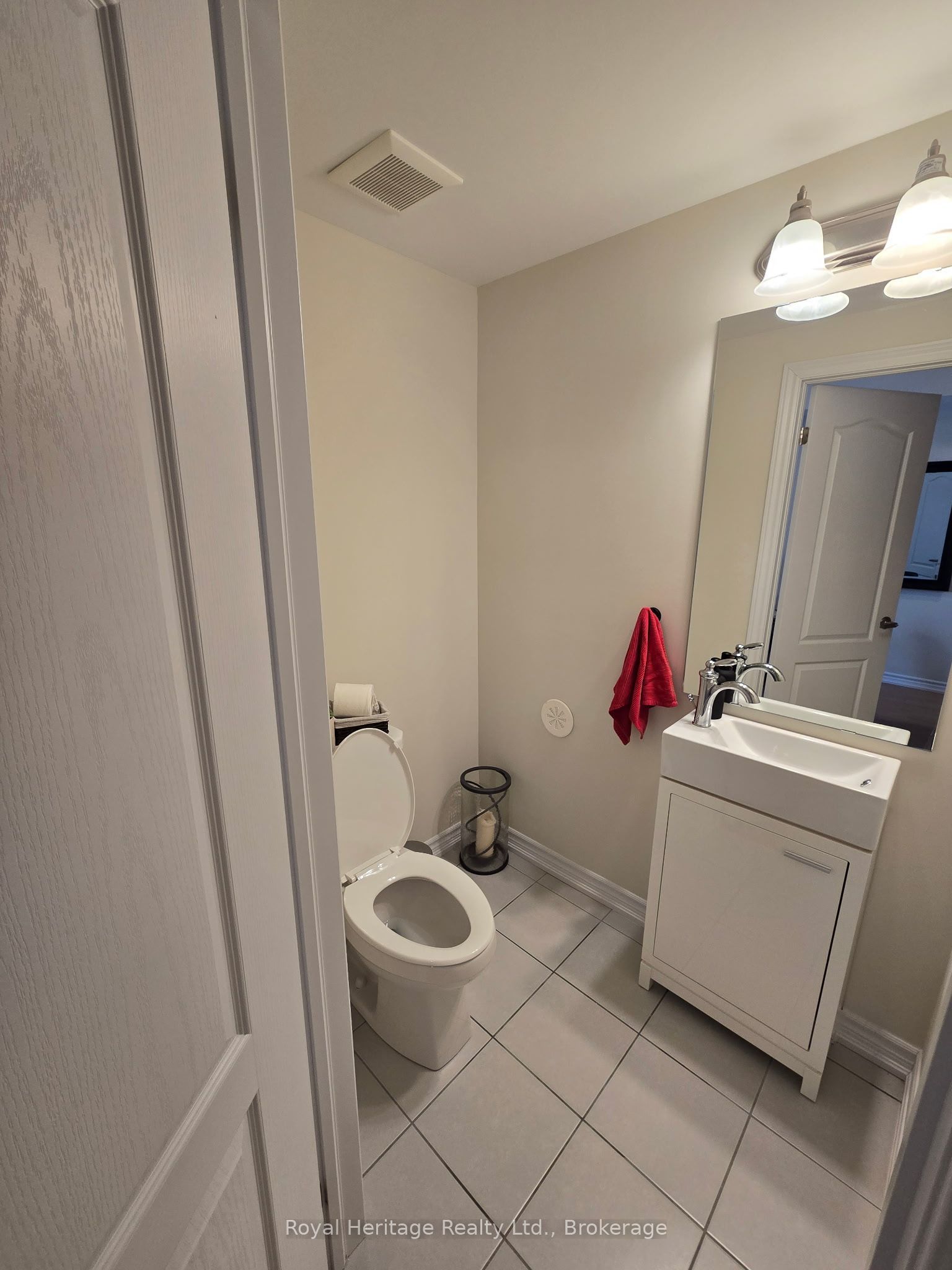 2047 Prestonvale Road, Clarington, ON L1E 2S2 photo 5