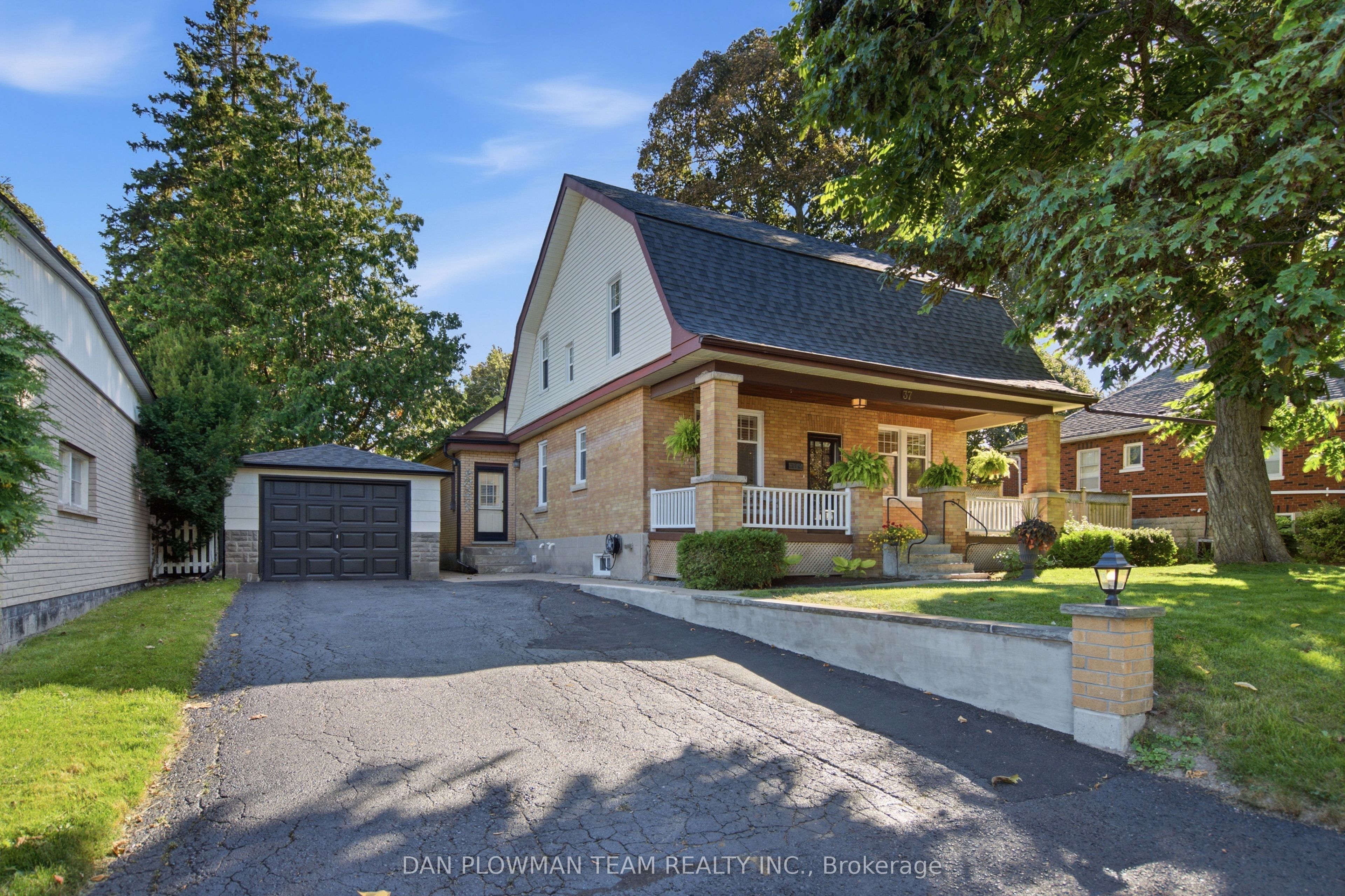 37 Wellington Street, Clarington, ON L1C 1V4 photo 2