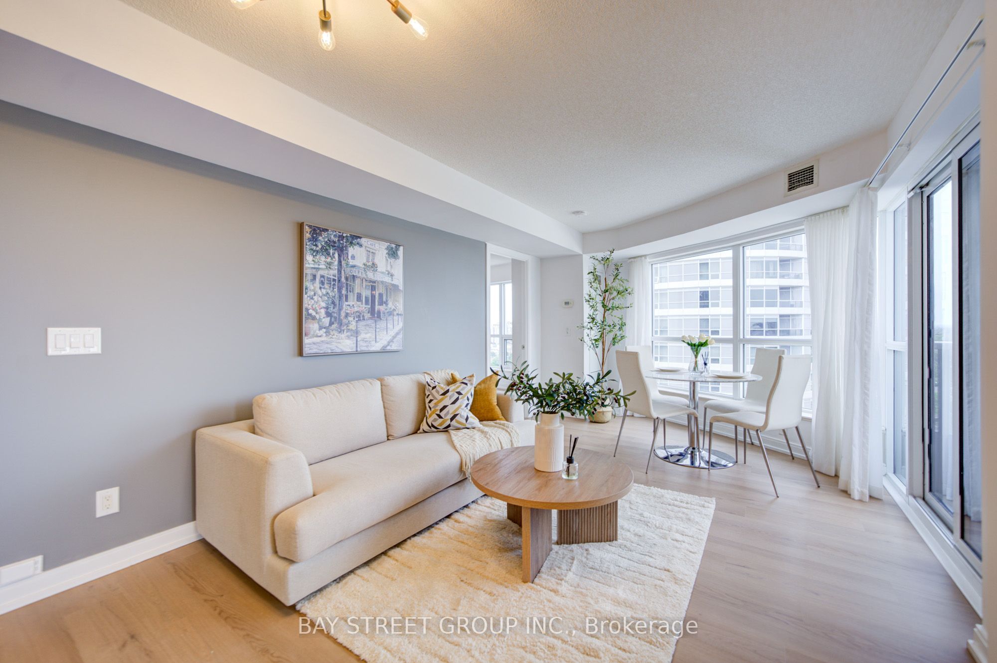 151 Village Green Square 1908, Toronto, ON M1S 0K5