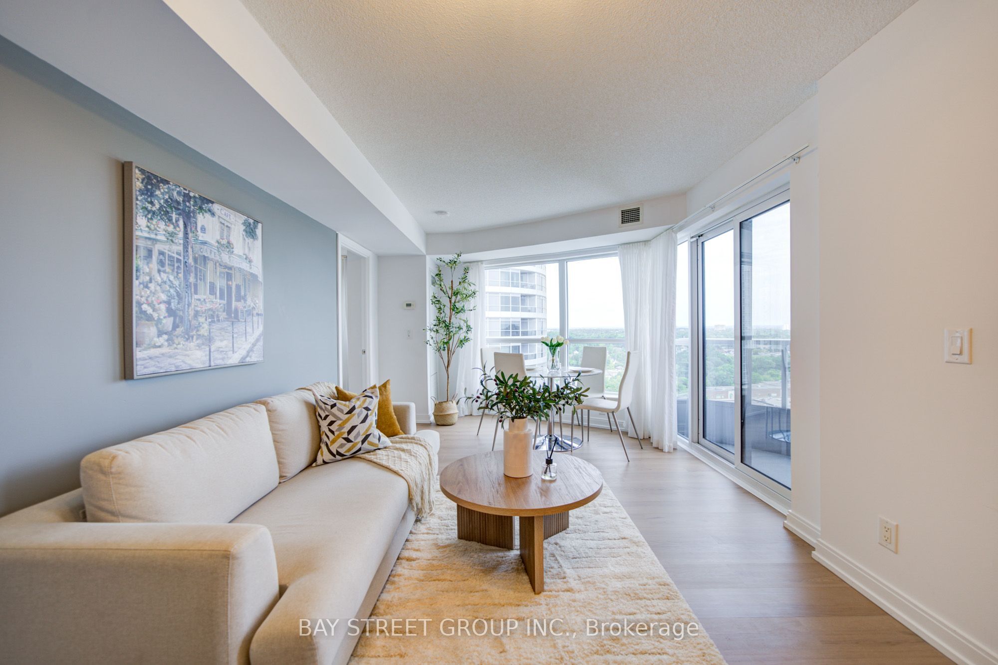 151 Village Green Square 1908, Toronto, ON M1S 0K5 photo 3