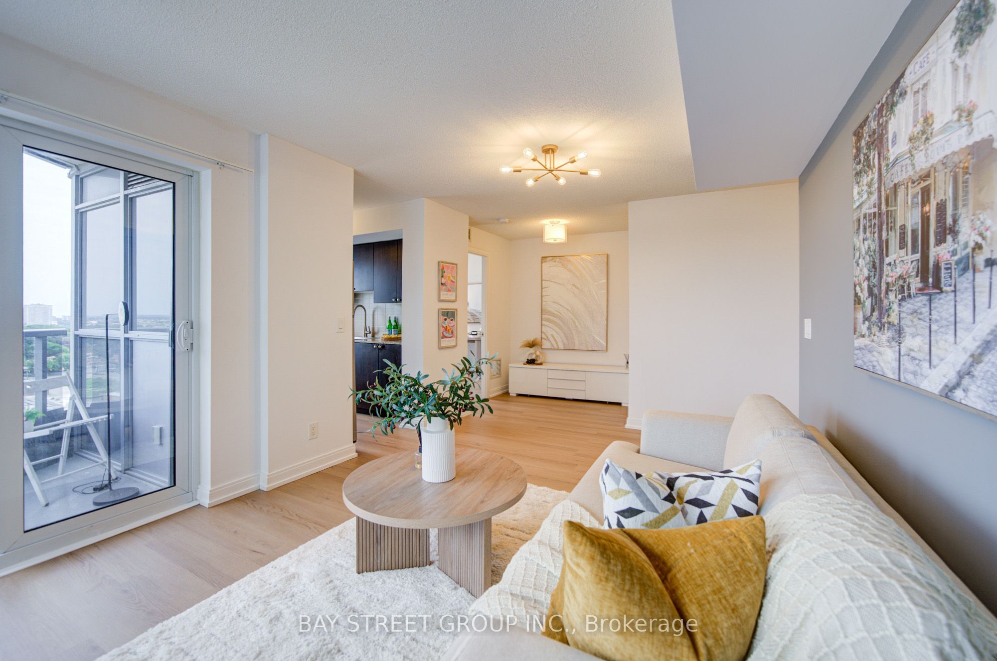 151 Village Green Square 1908, Toronto, ON M1S 0K5 photo 4