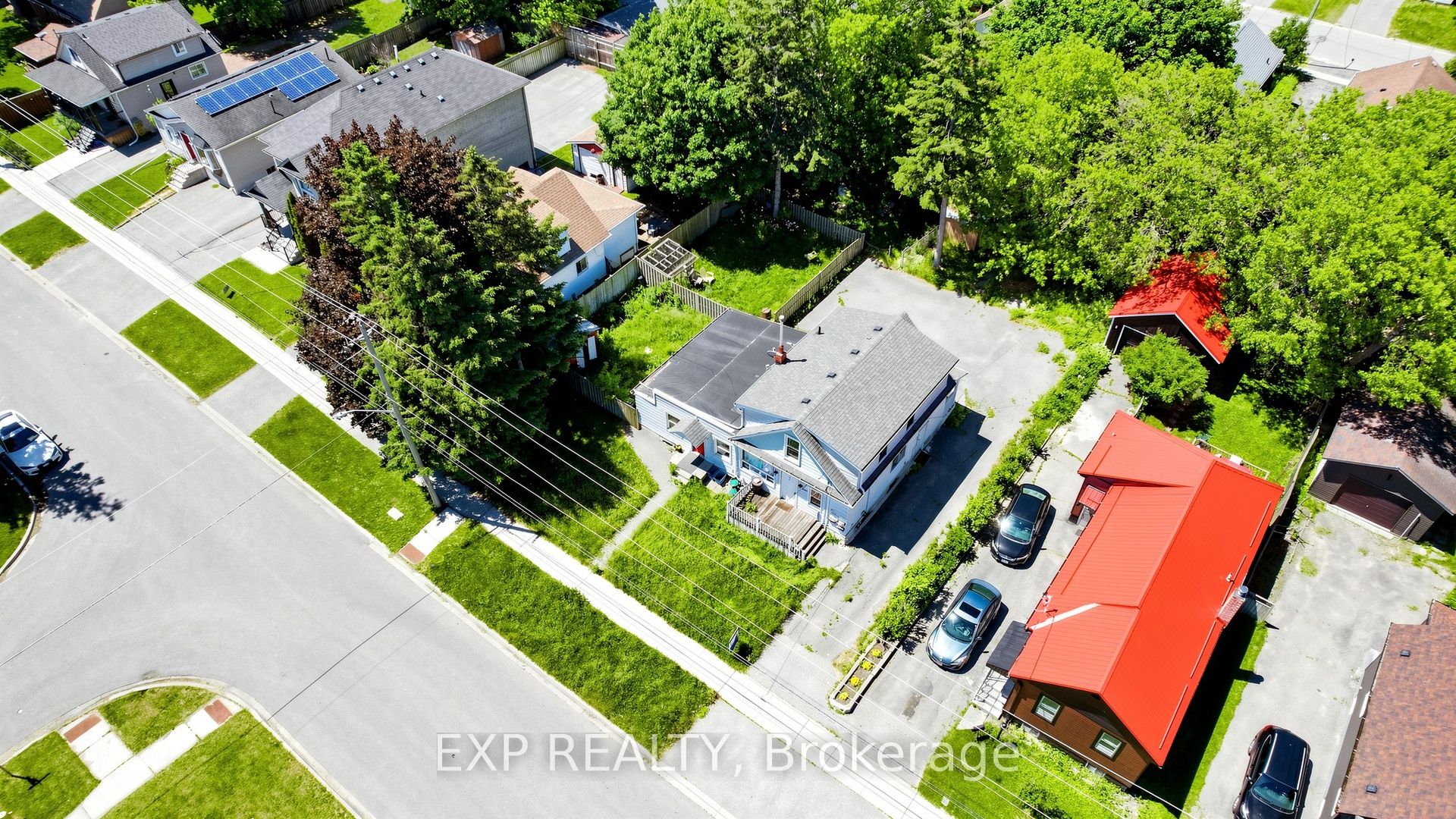 546 Park Road S, Oshawa, ON L1J 4J5 photo 2