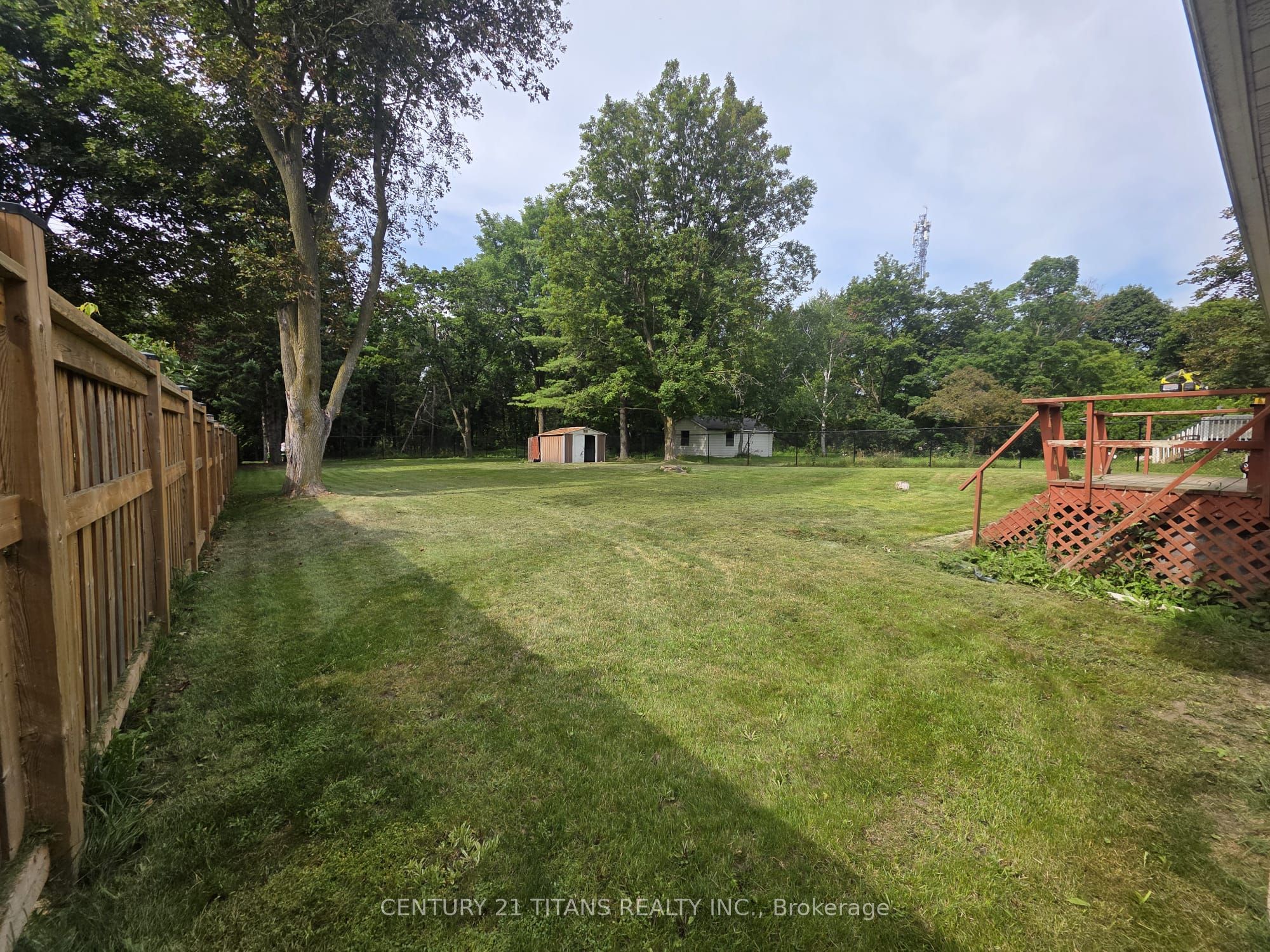 1602 Hwy 2 N, Clarington, ON L1E 2R7 photo 3