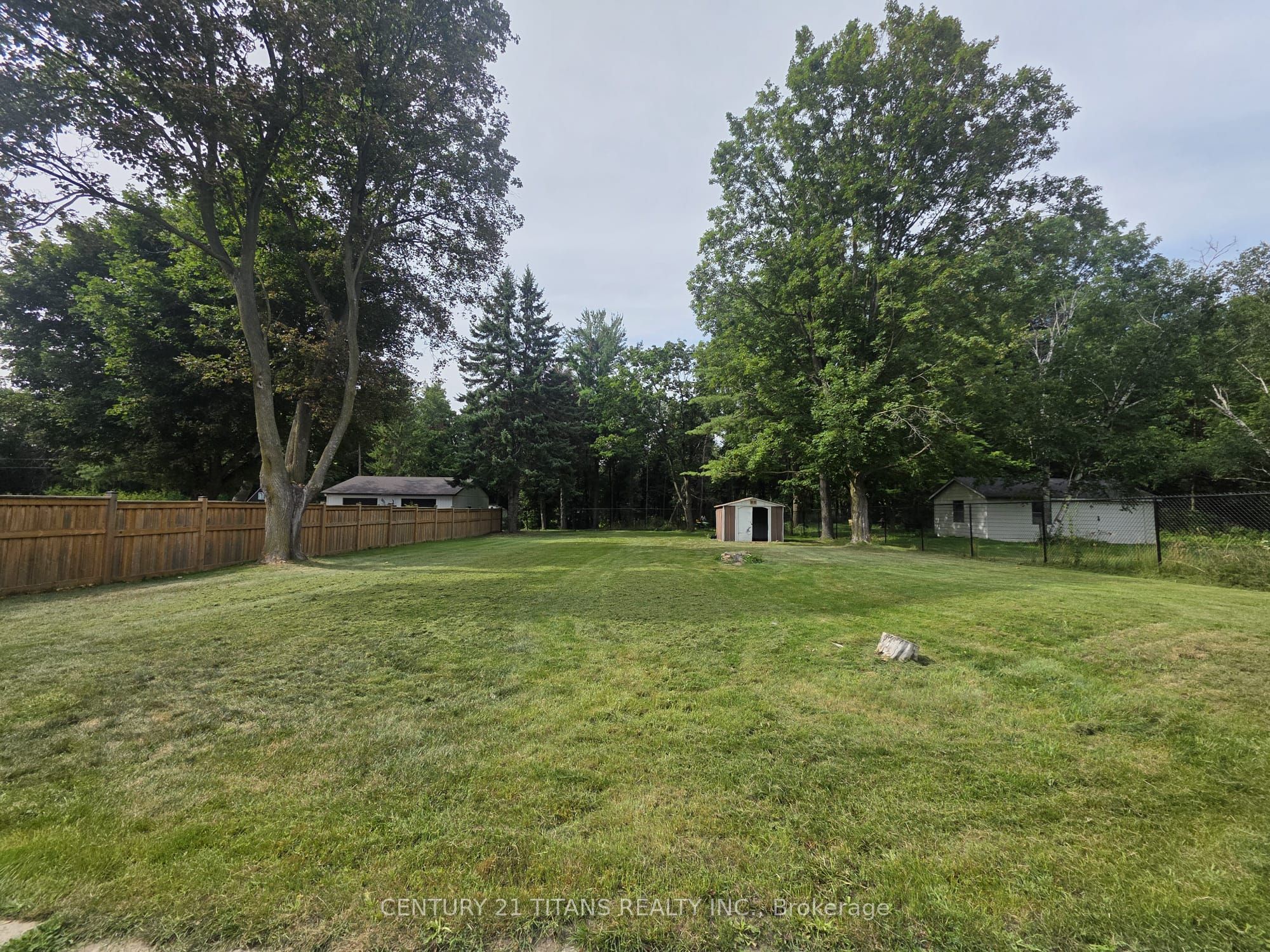 1602 Hwy 2 N, Clarington, ON L1E 2R7 photo 5