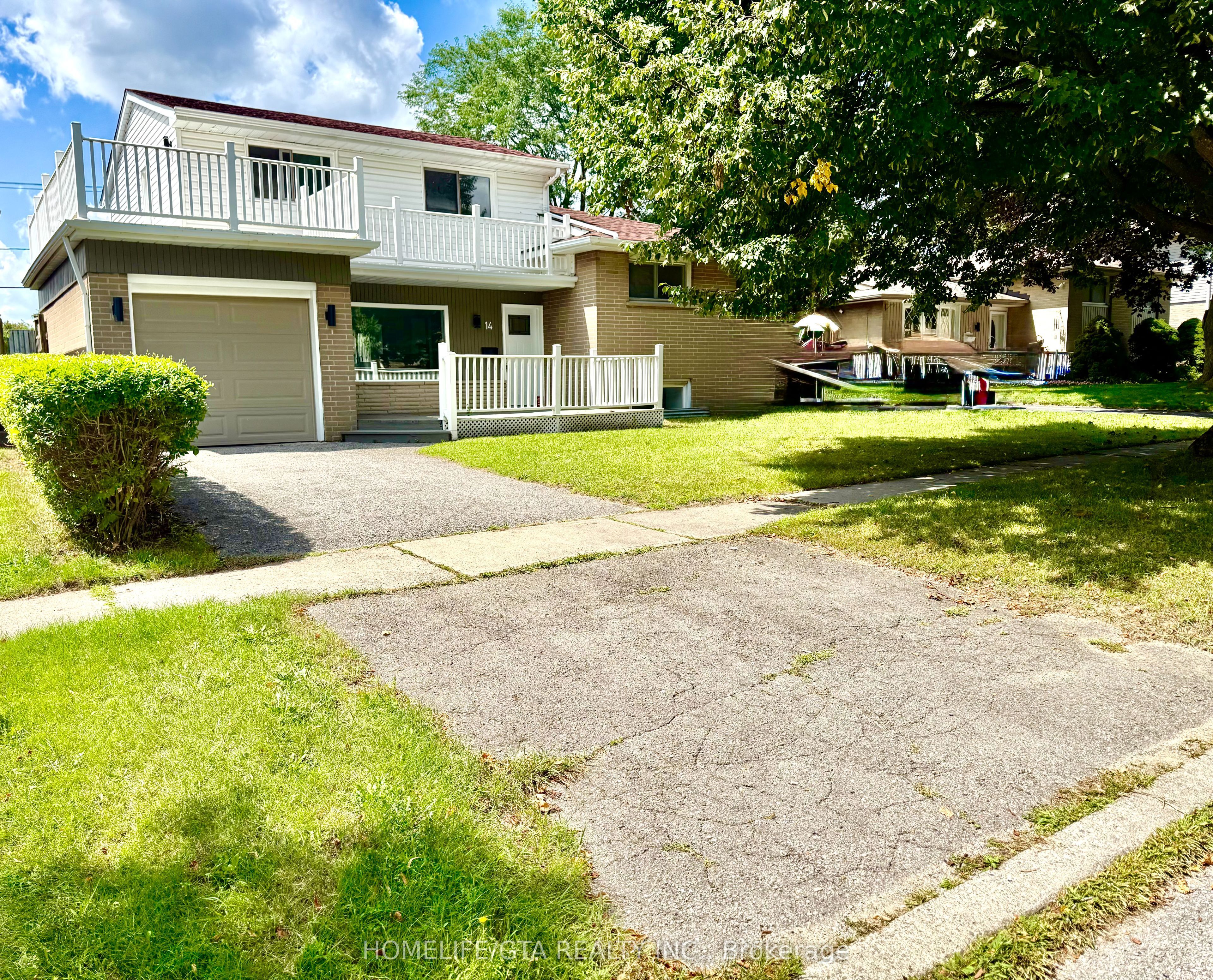 14 Heatherwood Road, Ajax, ON L1S 2K7