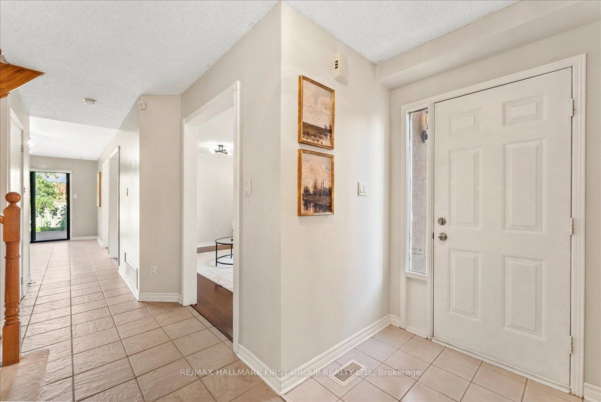 39 Keys Drive, Ajax, ON L1T 3R3 photo 4