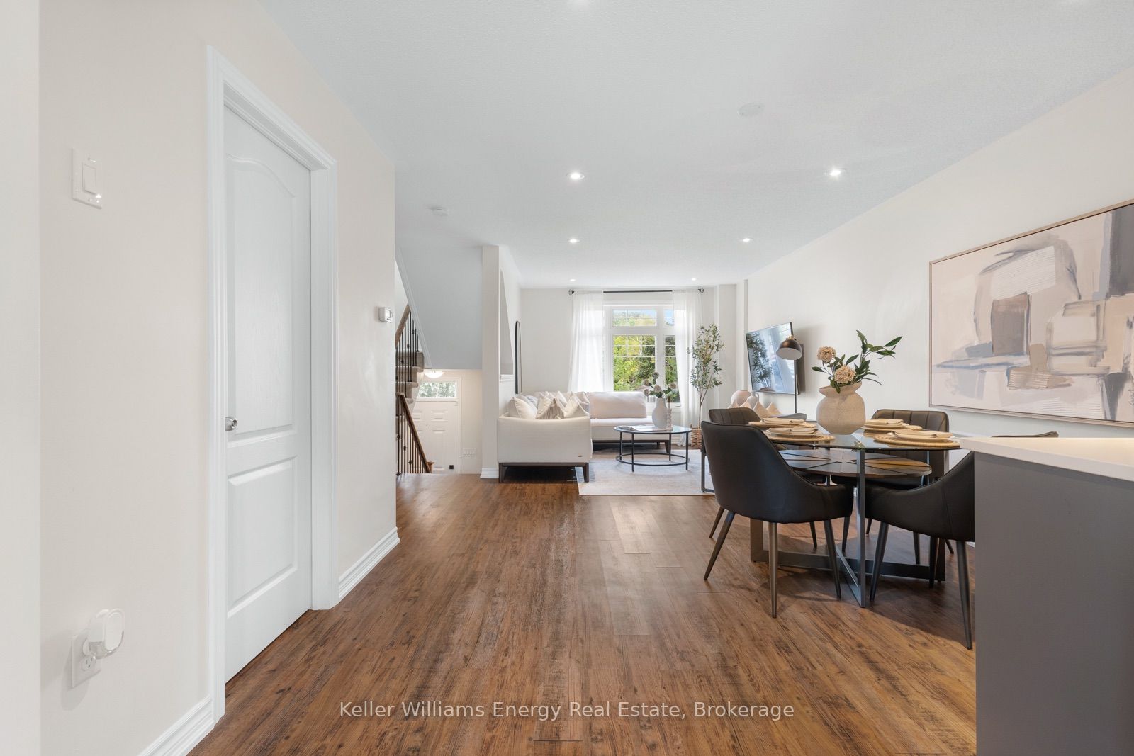 16 Streathern Way, Clarington, ON L1C 0S4 photo 4