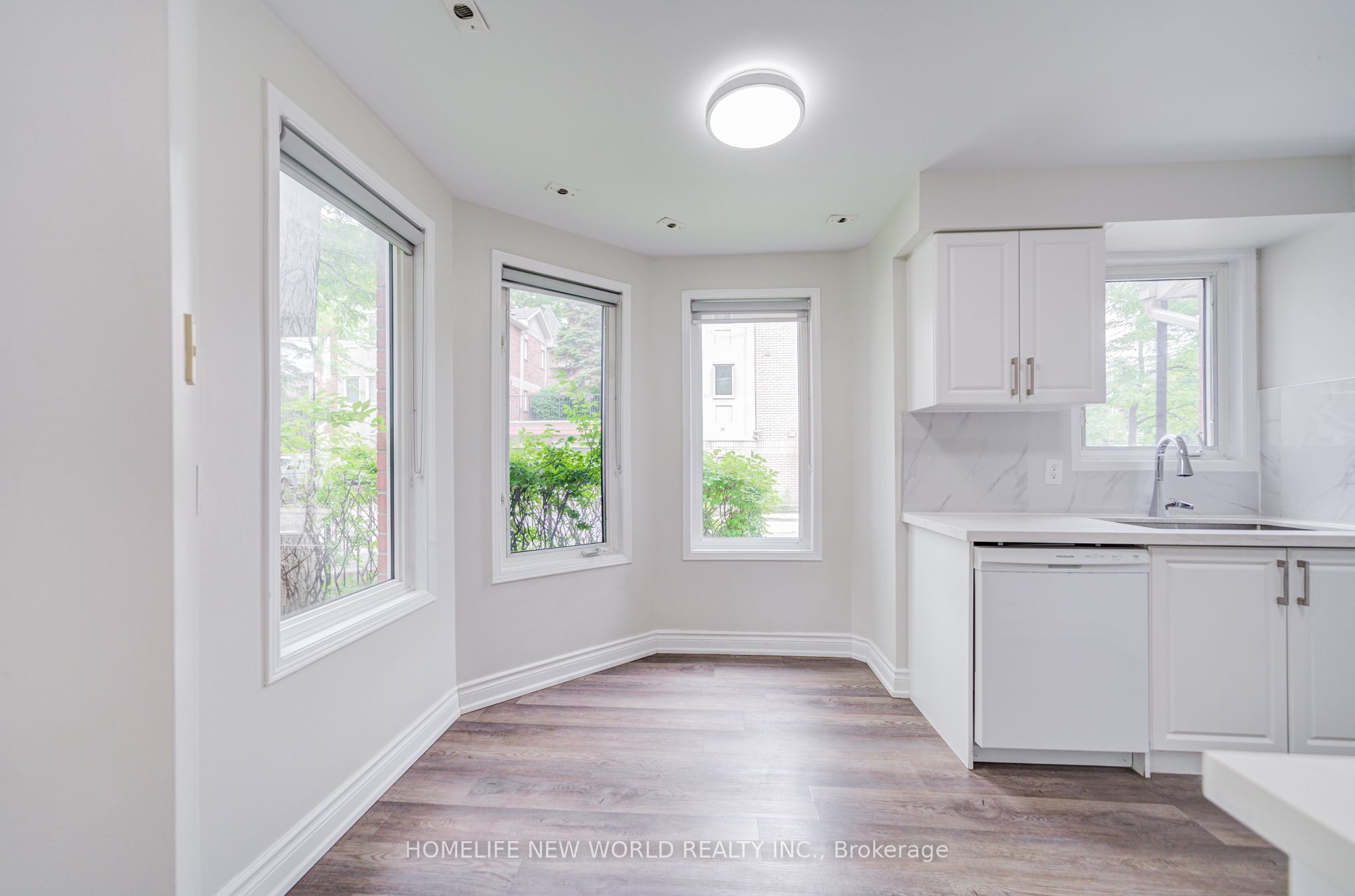 28 Rosebank Drive 1001, Toronto, ON M1B 5Z1 photo 5