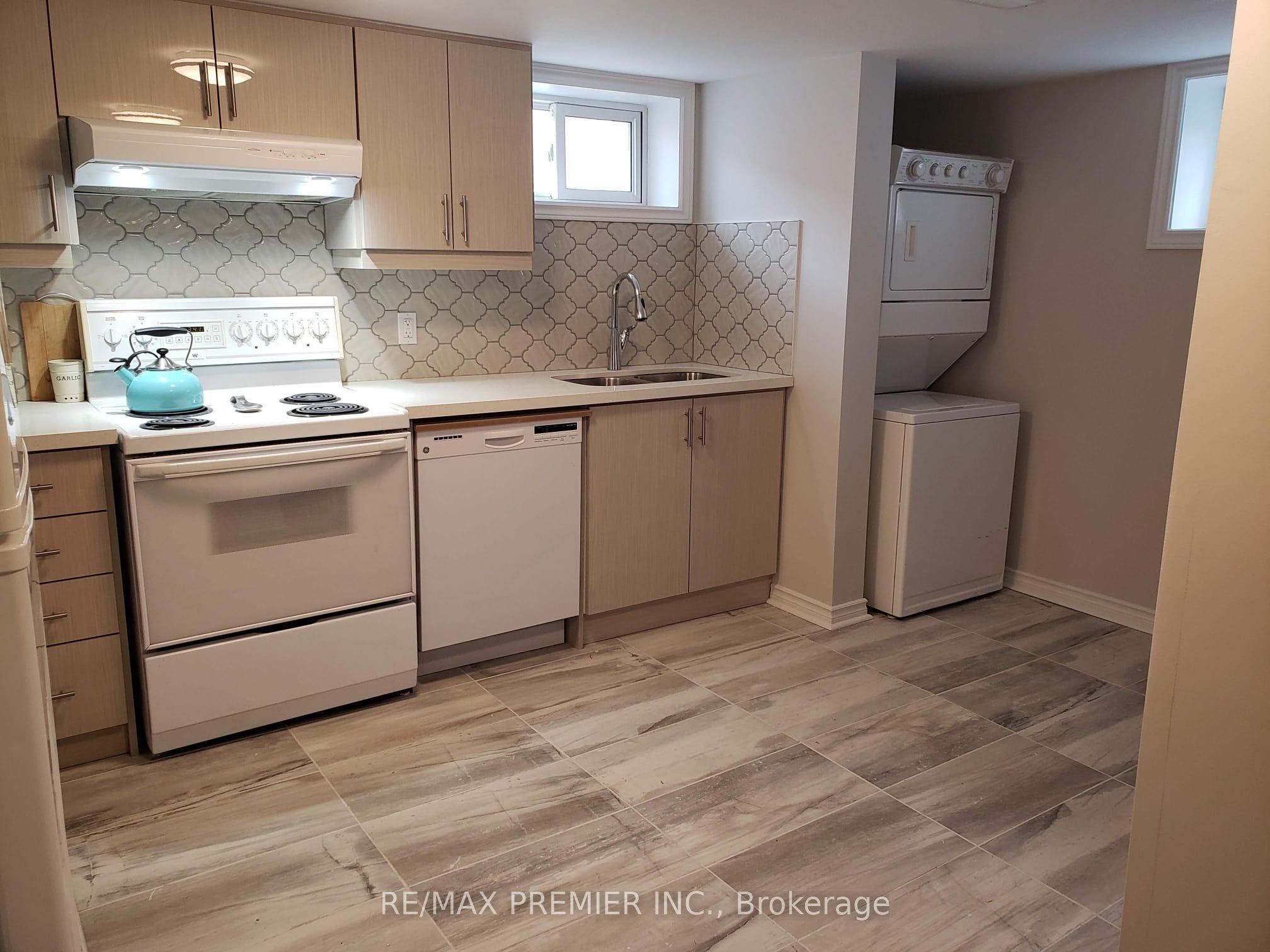 40 Byng Avenue Lower, Oshawa, ON L1G 3N1 photo 4