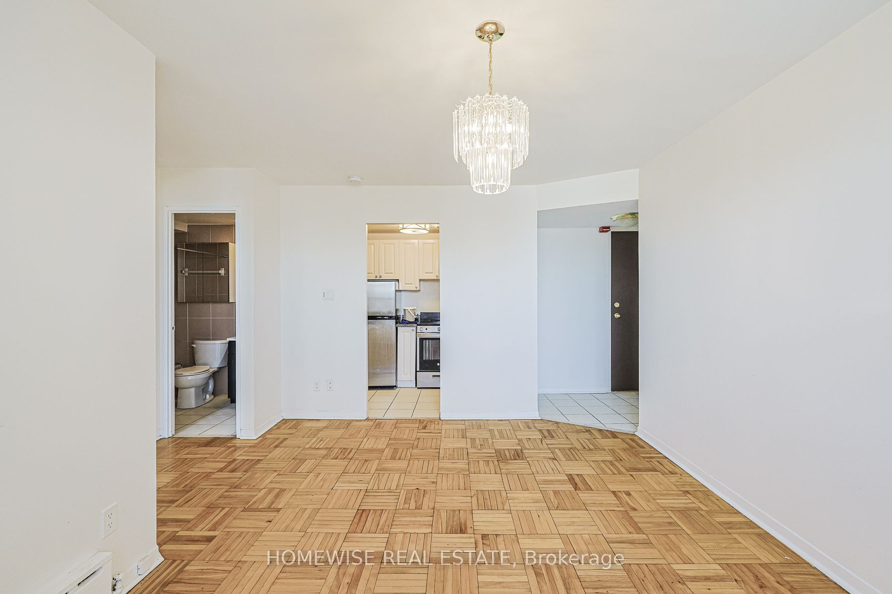 485 Kingston Road 414, Toronto, ON M4L 1V6 photo 4