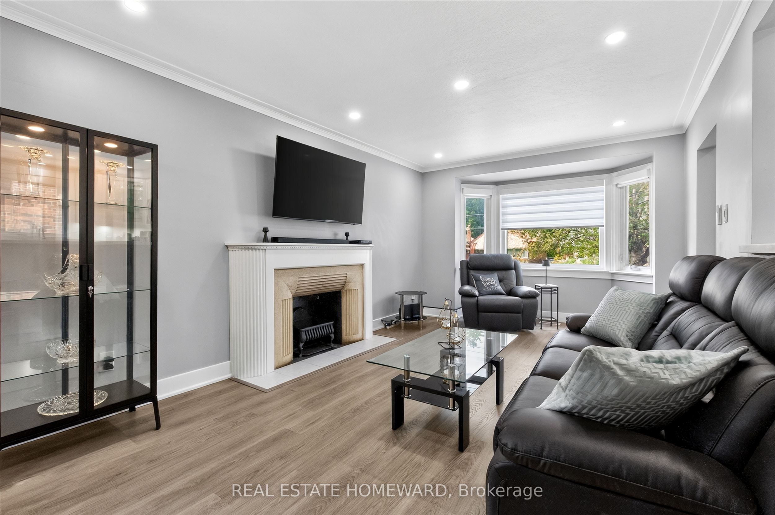 413 O'connor Drive, Toronto, ON M4J 2W4 photo 5