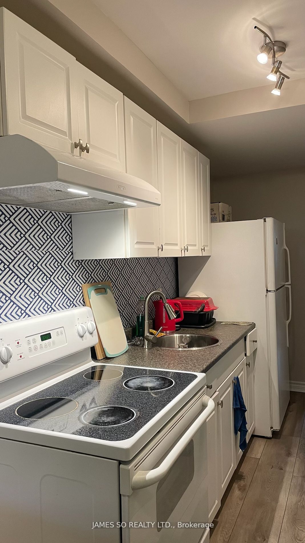 73 Ashdale Avenue Lower, Toronto, ON M4L 2Y6 photo 5