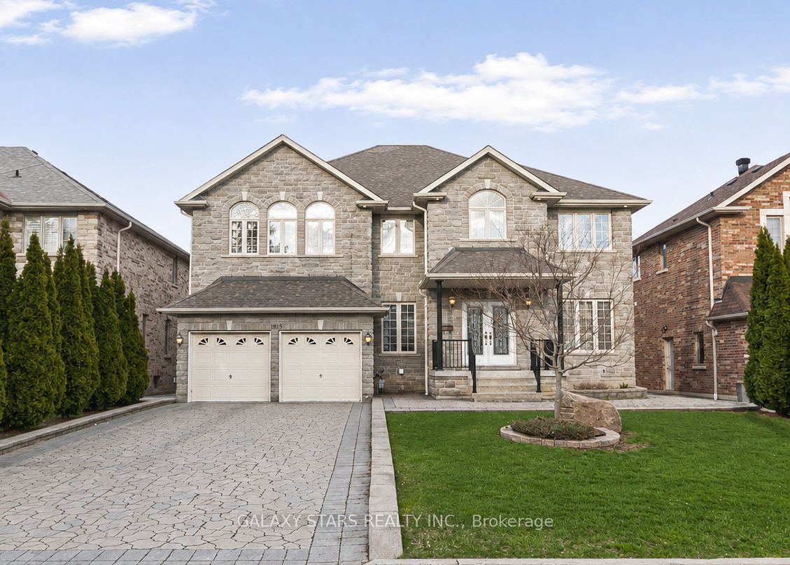 1815 Woodview Avenue, Pickering, ON L1V 1L3