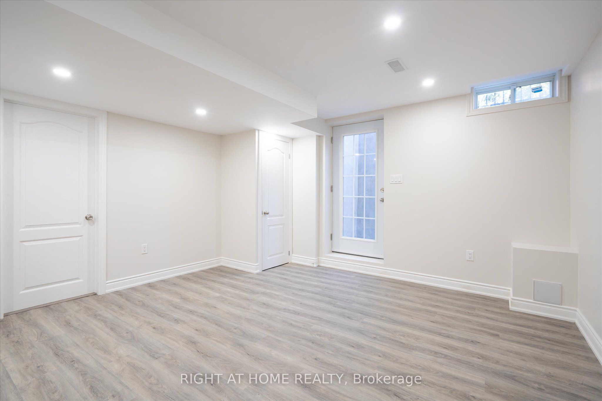 1608 Frolis Street BSMT, Oshawa, ON L1K 0J7 photo 3