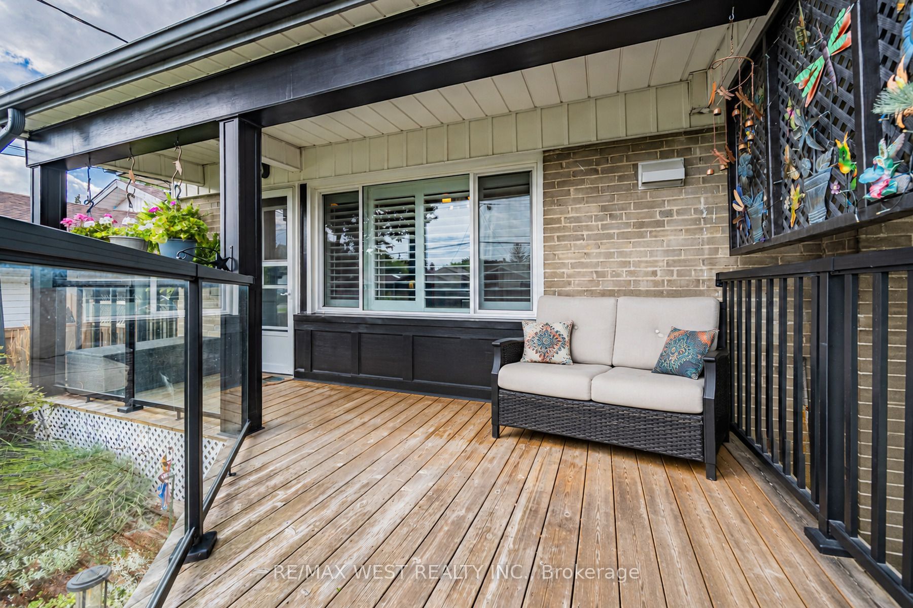 16 Shediac Road, Toronto, ON M1K 4Z7 photo 3