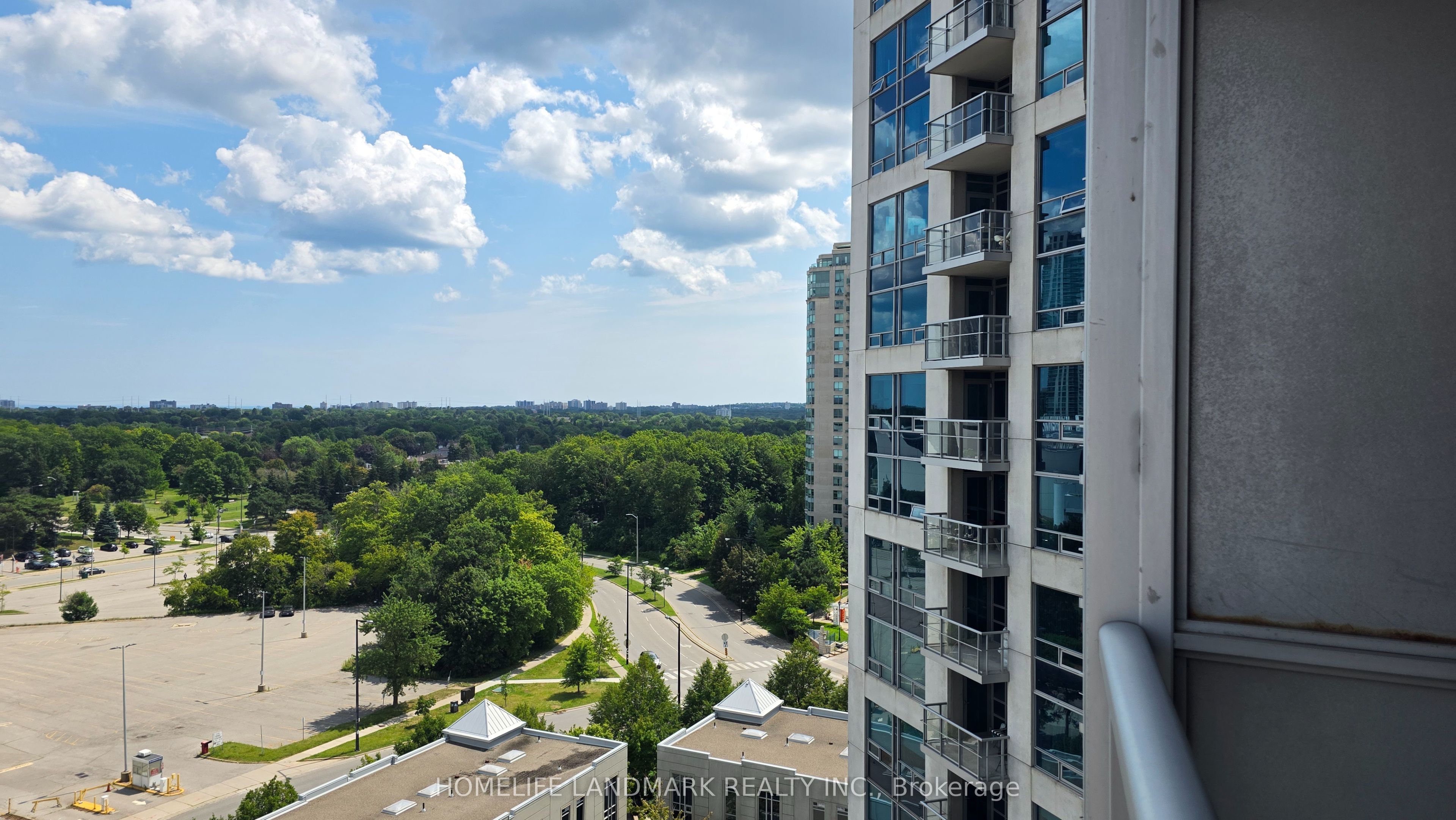 83 Borough Drive 1108, Toronto, ON M1P 5E4 photo 3