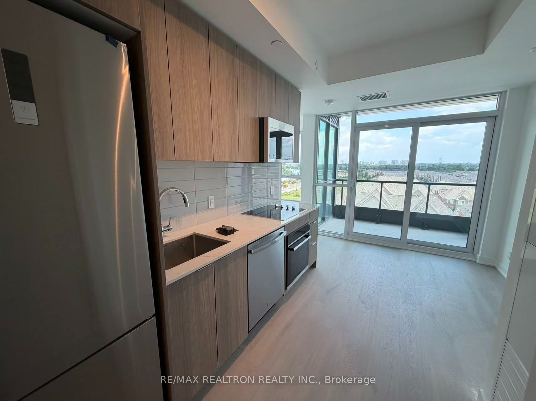 20 deans Drive 720, Toronto, ON M1L 0J7 photo 4
