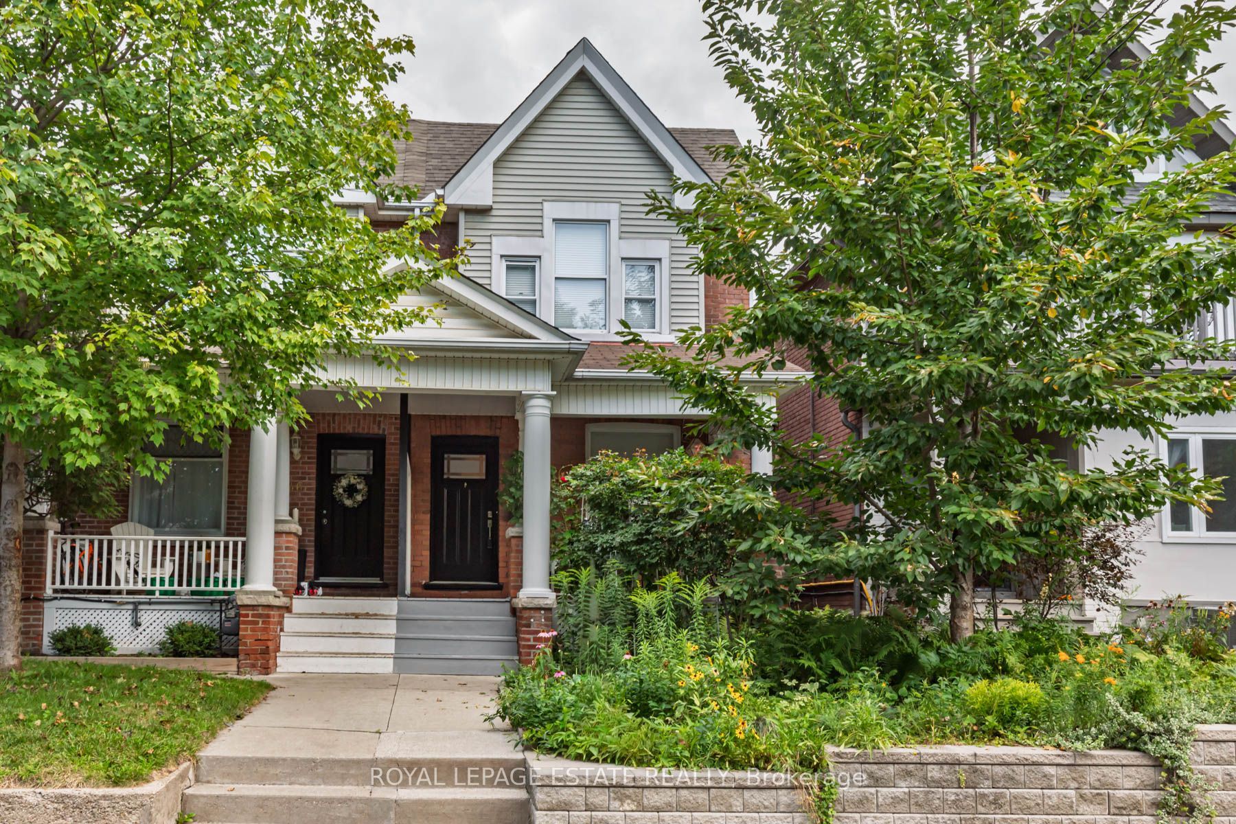 48 Bloomfield Avenue, Toronto, ON M4L 2G3