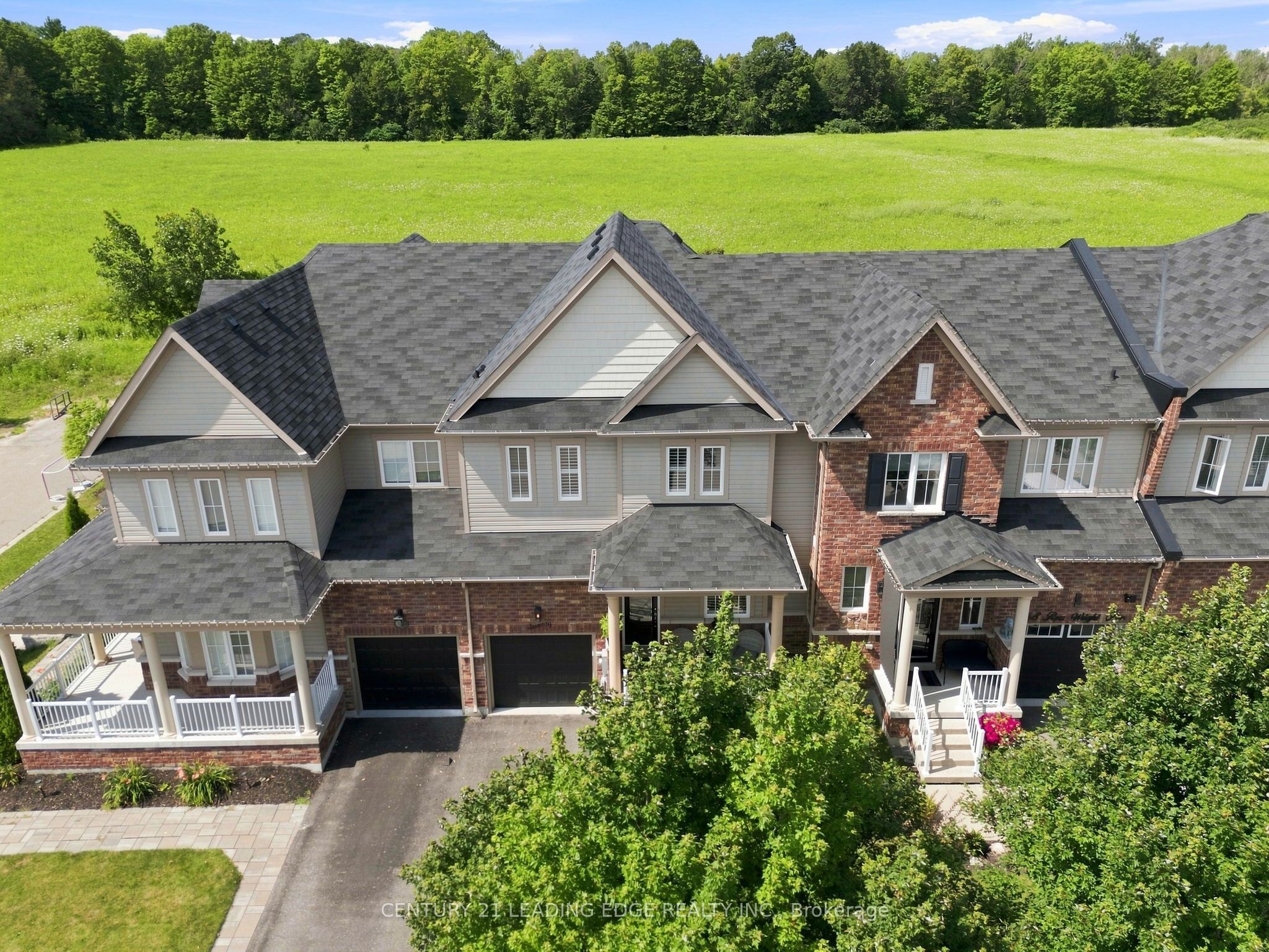 70 Ross Wright Avenue, Clarington, ON L1C 3A6 photo 2