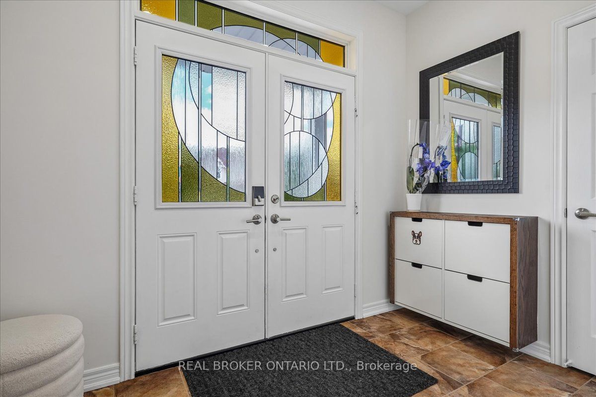 90 Erskine Drive, Clarington, ON L1B 0C8 photo 2
