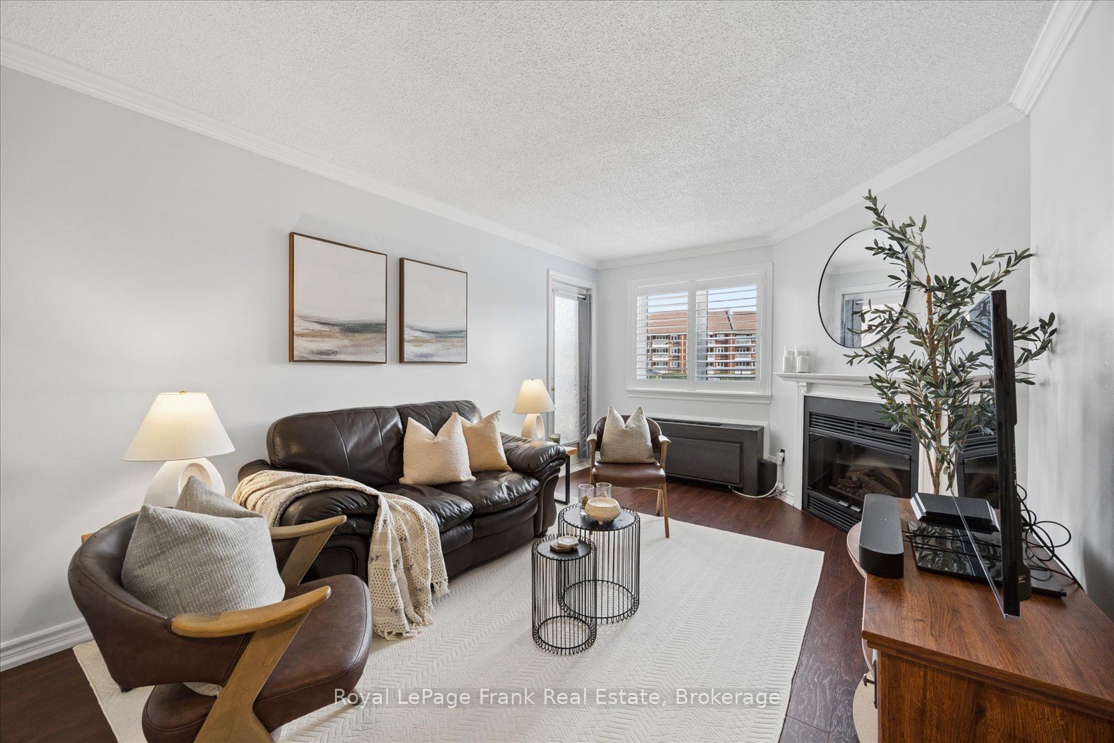 193 Lake Driveway Drive W 210, Ajax, ON L1S 7H8 photo 4