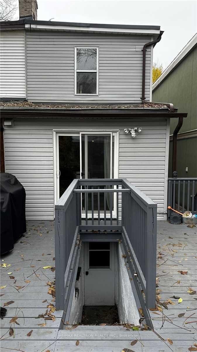 372 Rhodes Avenue, Toronto, ON M4L 3A5 photo 3