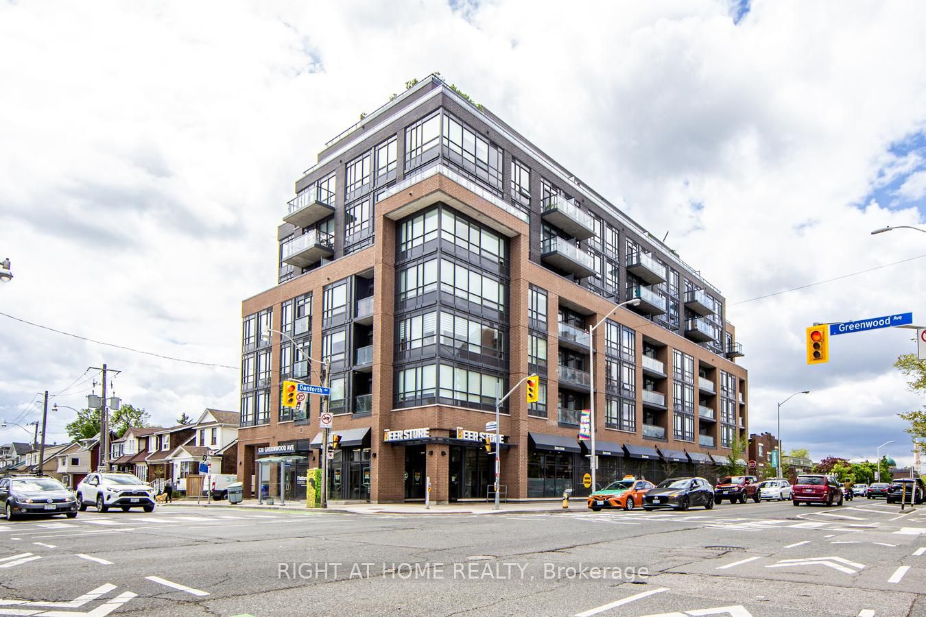 630 Greenwood Avenue 204, Toronto, ON M4J 0A8 photo 2