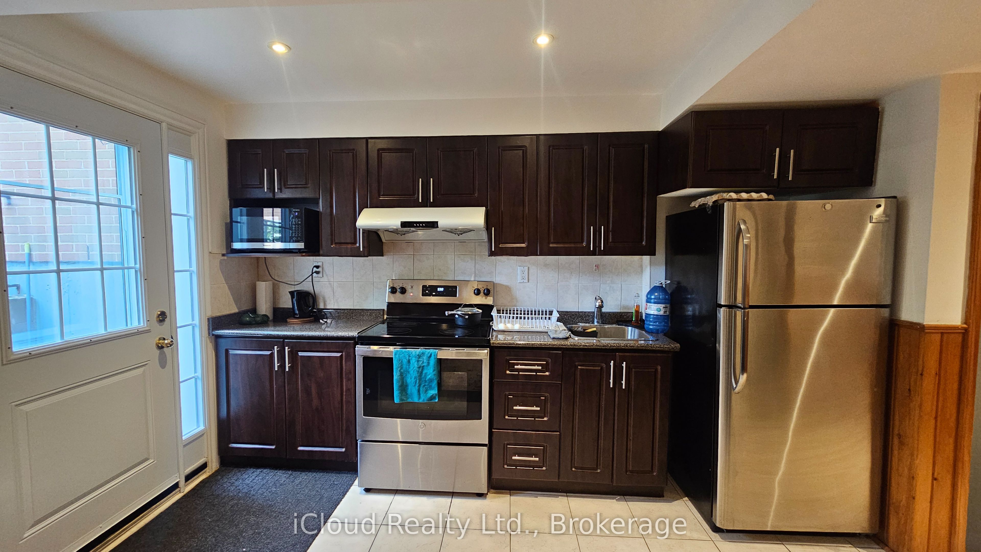 61 Highcourt Crescent Basement, Toronto, ON M1H 2L7 photo 5