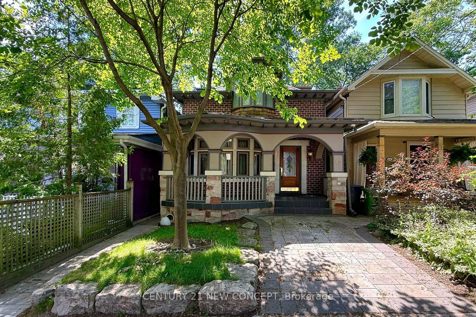 42 Bellefair Avenue, Toronto, ON M4L 3T8
