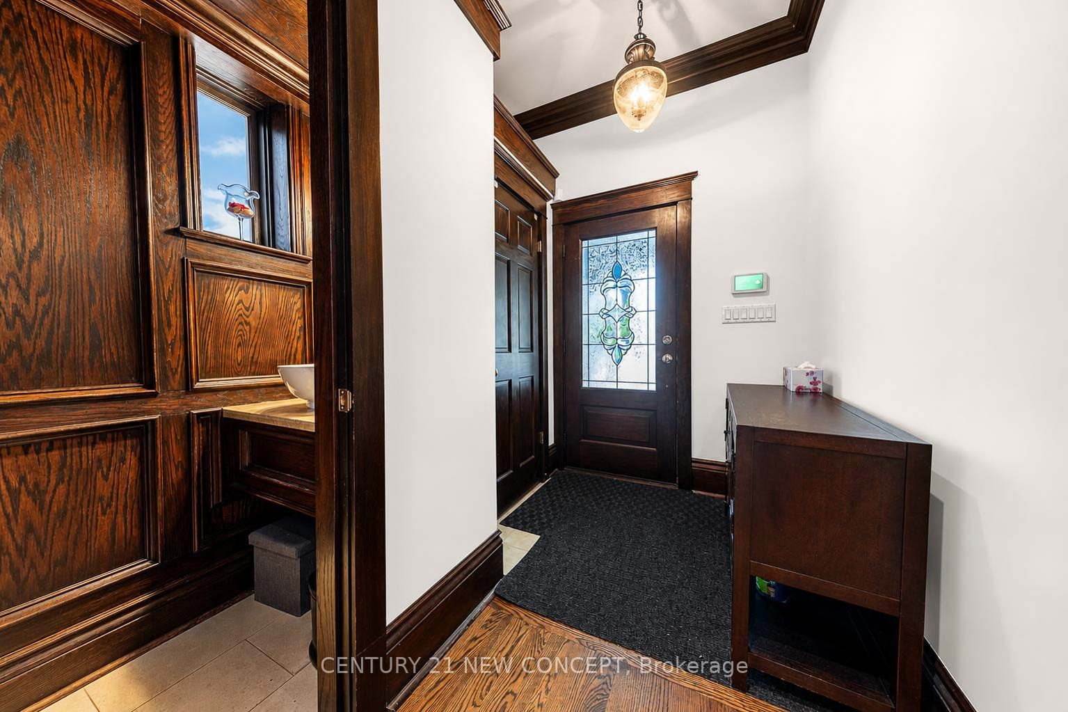 42 Bellefair Avenue, Toronto, ON M4L 3T8 photo 3