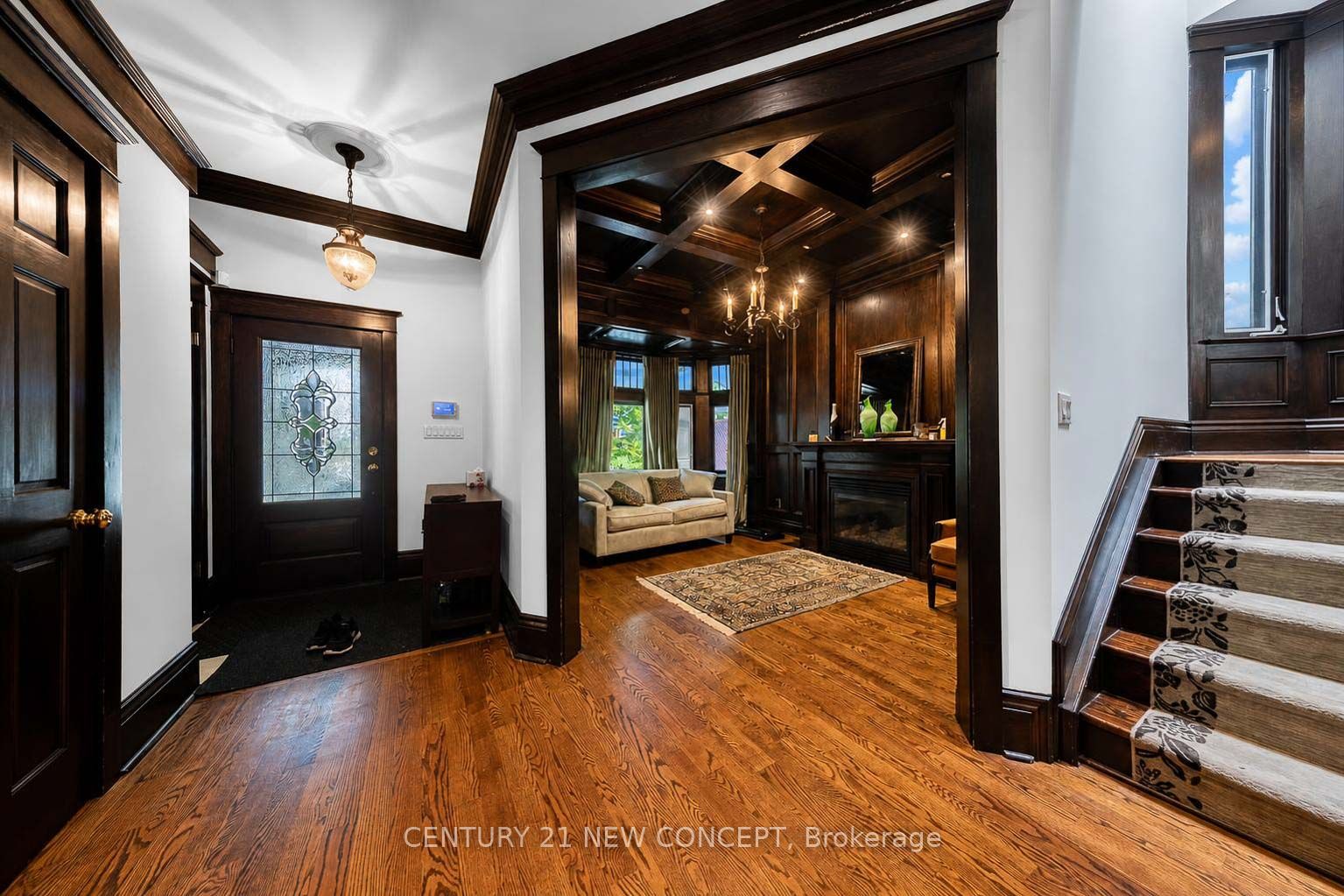 42 Bellefair Avenue, Toronto, ON M4L 3T8 photo 5