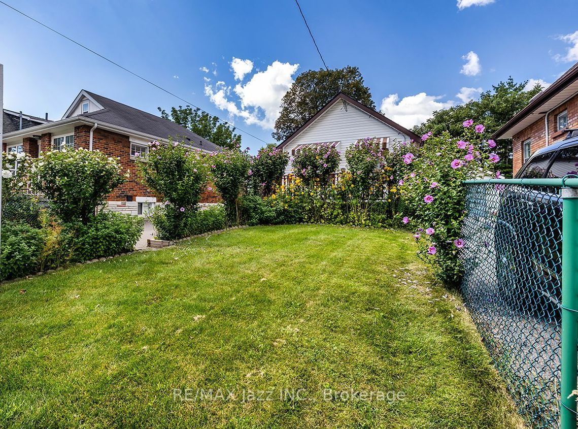 150 Verdun Road, Oshawa, ON L1H 5S8 photo 4