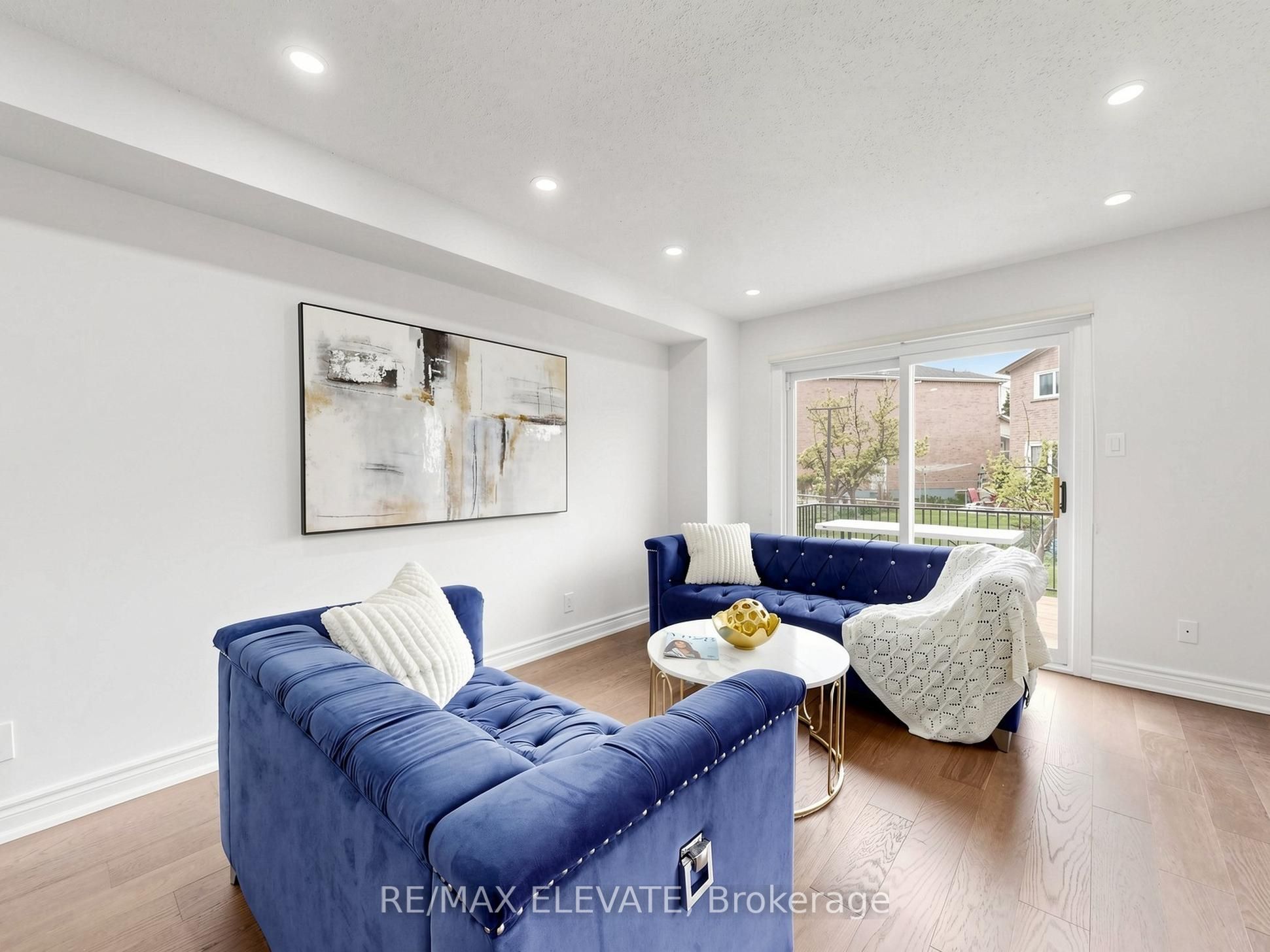 25 Bethany Leigh Drive, Toronto, ON M1V 2N6 photo 2