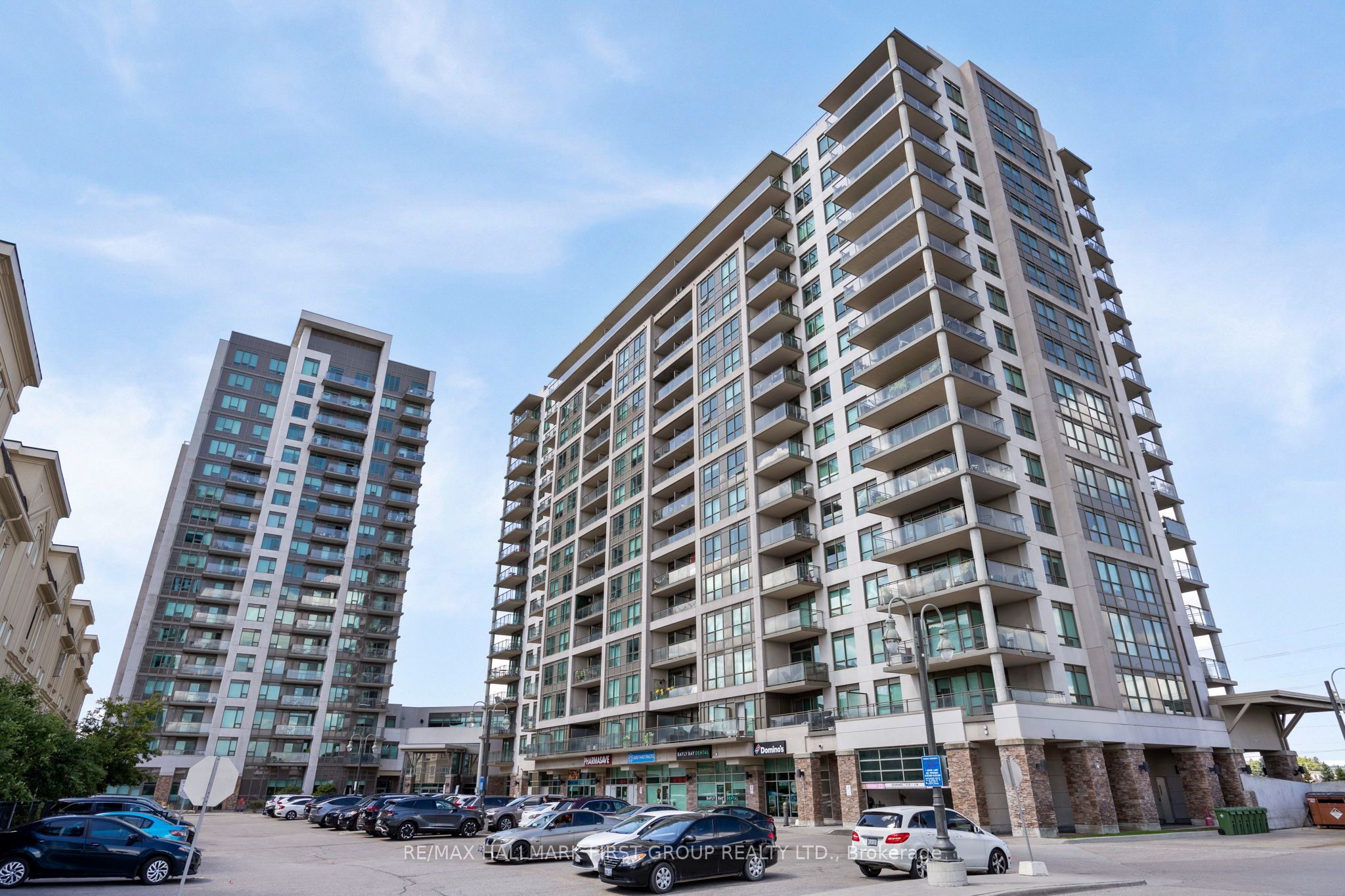 1235 Bayly Street 1607, Pickering, ON L1W 1L7