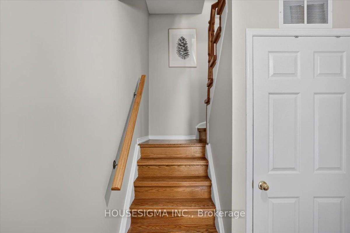 26 Linnell Street, Ajax, ON L1Z 0K9 photo 5