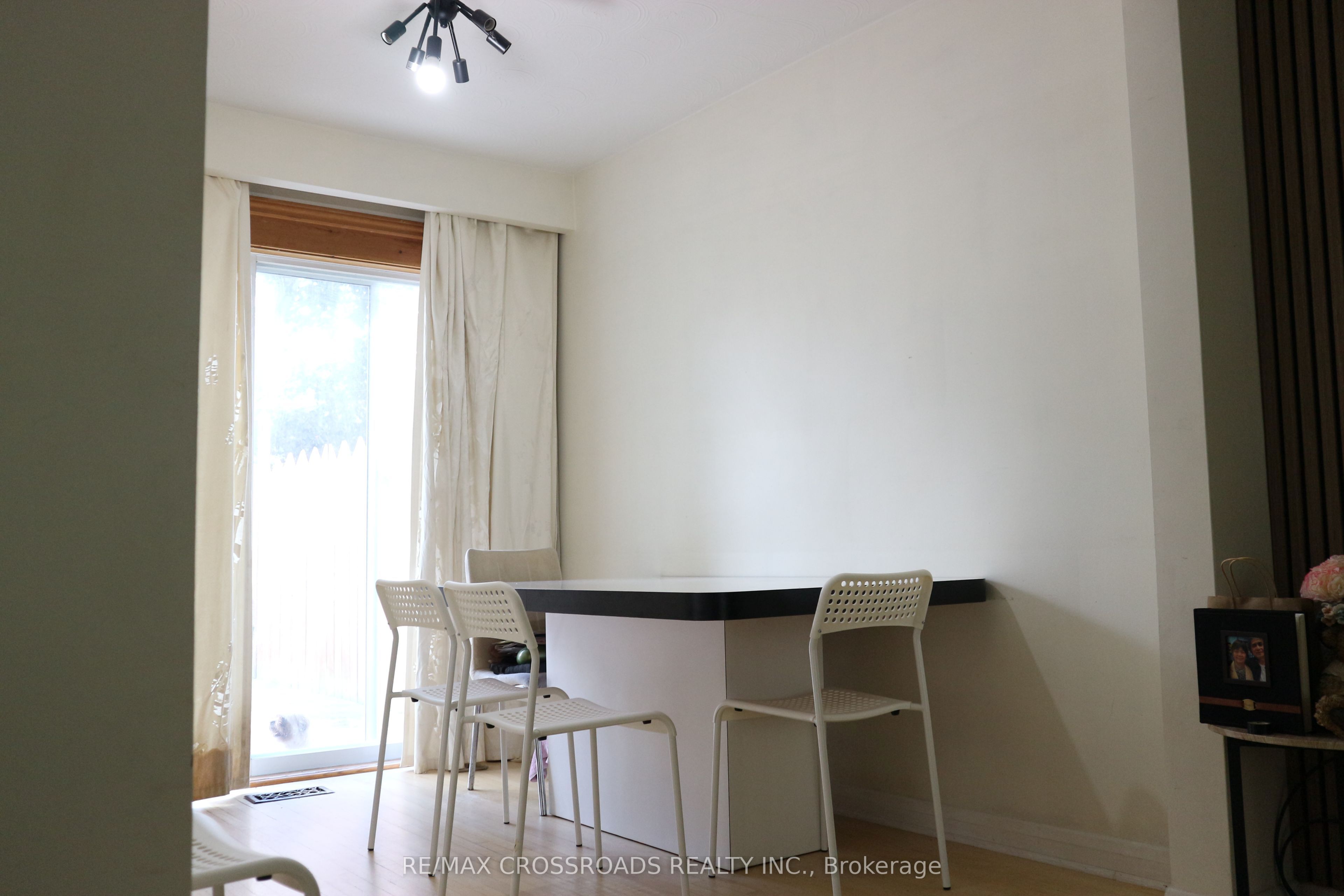 11 Cleta Drive, Toronto, ON M1K 3G5 photo 3
