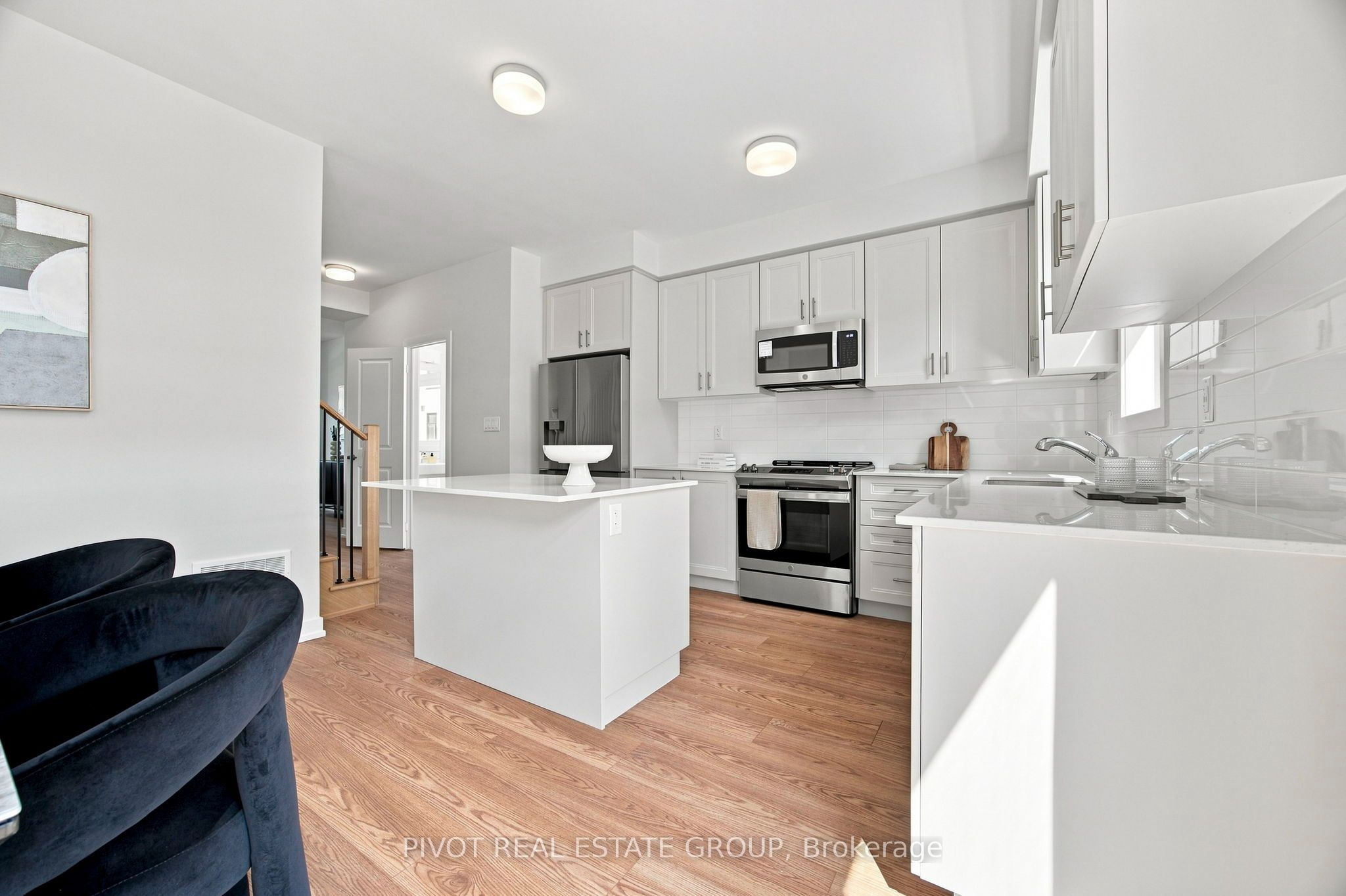 120 Danielle Moore Circle, Toronto, ON M1P 0G9 photo 2