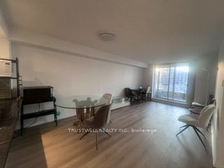 410 McLevin Avenue 1604, Toronto, ON M1B 5J5 photo 4
