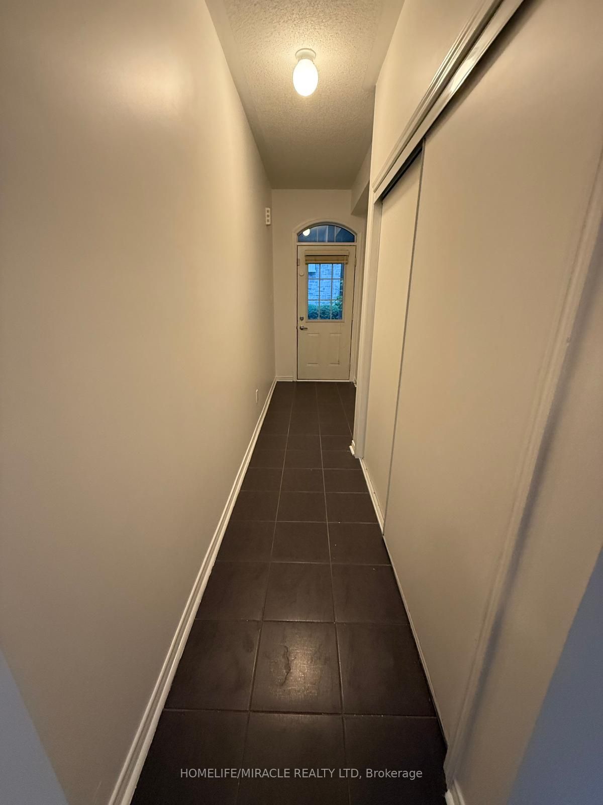 70 Harwood Avenue N, Ajax, ON L1T 0P4 photo 4