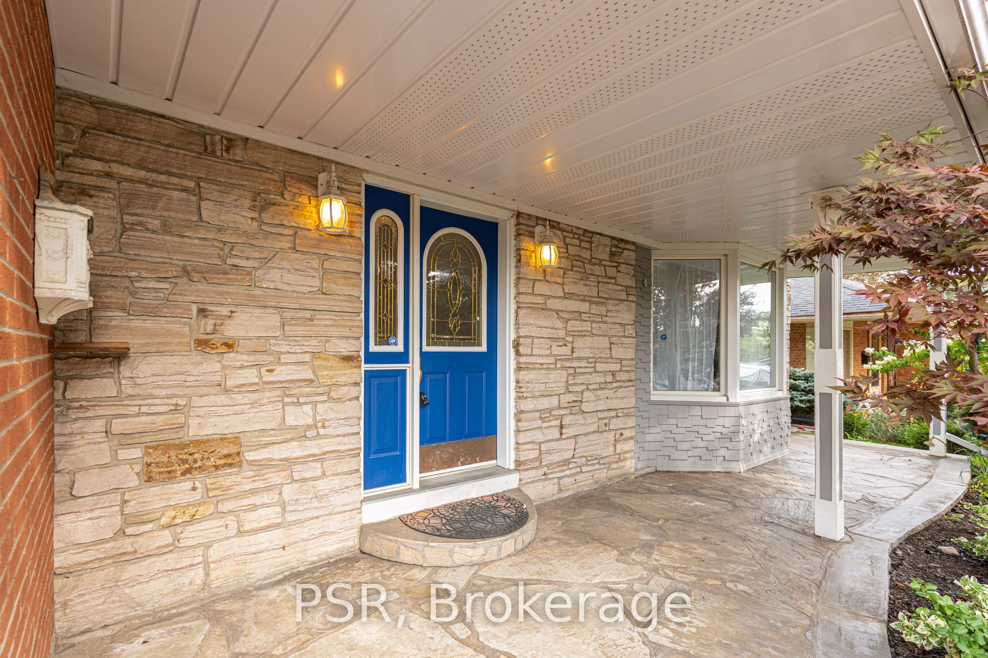 375 Inverness Drive, Oshawa, ON L1J 5T6 photo 3